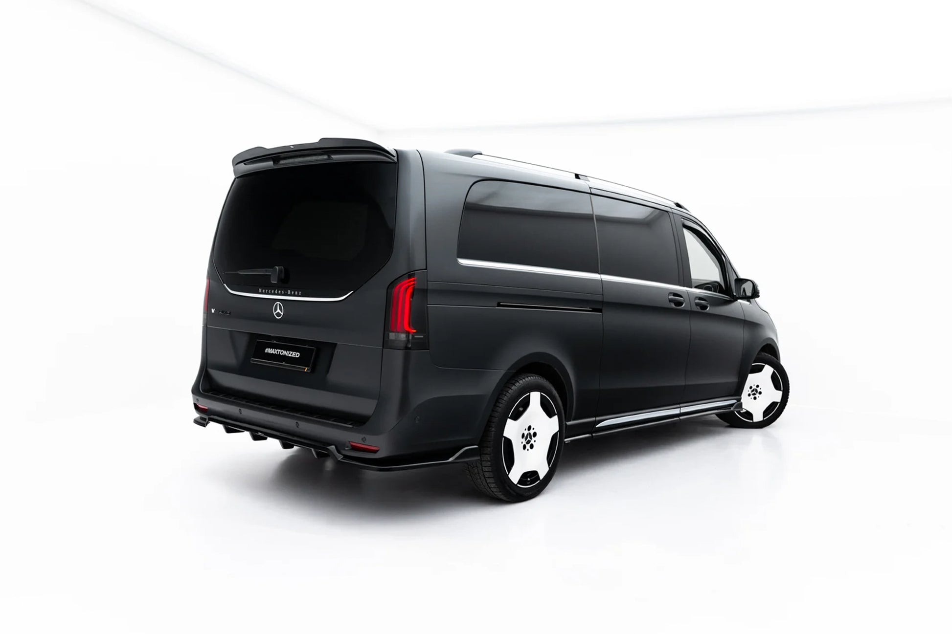 Rear Splitter (with vertical bars) Mercedes-Benz V AMG-Line W447 Facelift 2