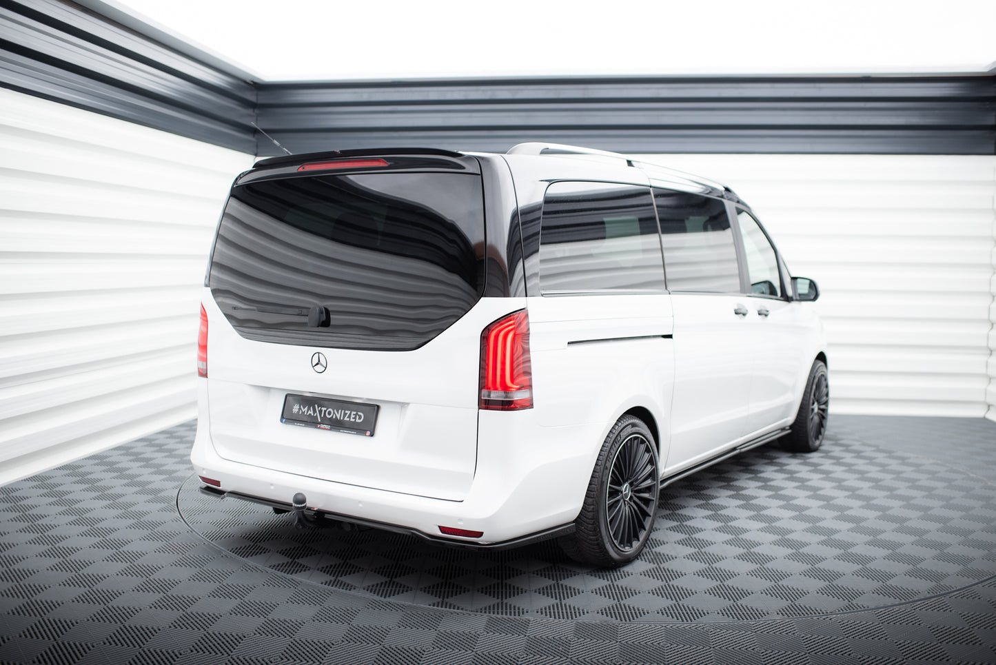 Rear Splitter (with vertical bars) Mercedes-Benz Vito Extra Long W447