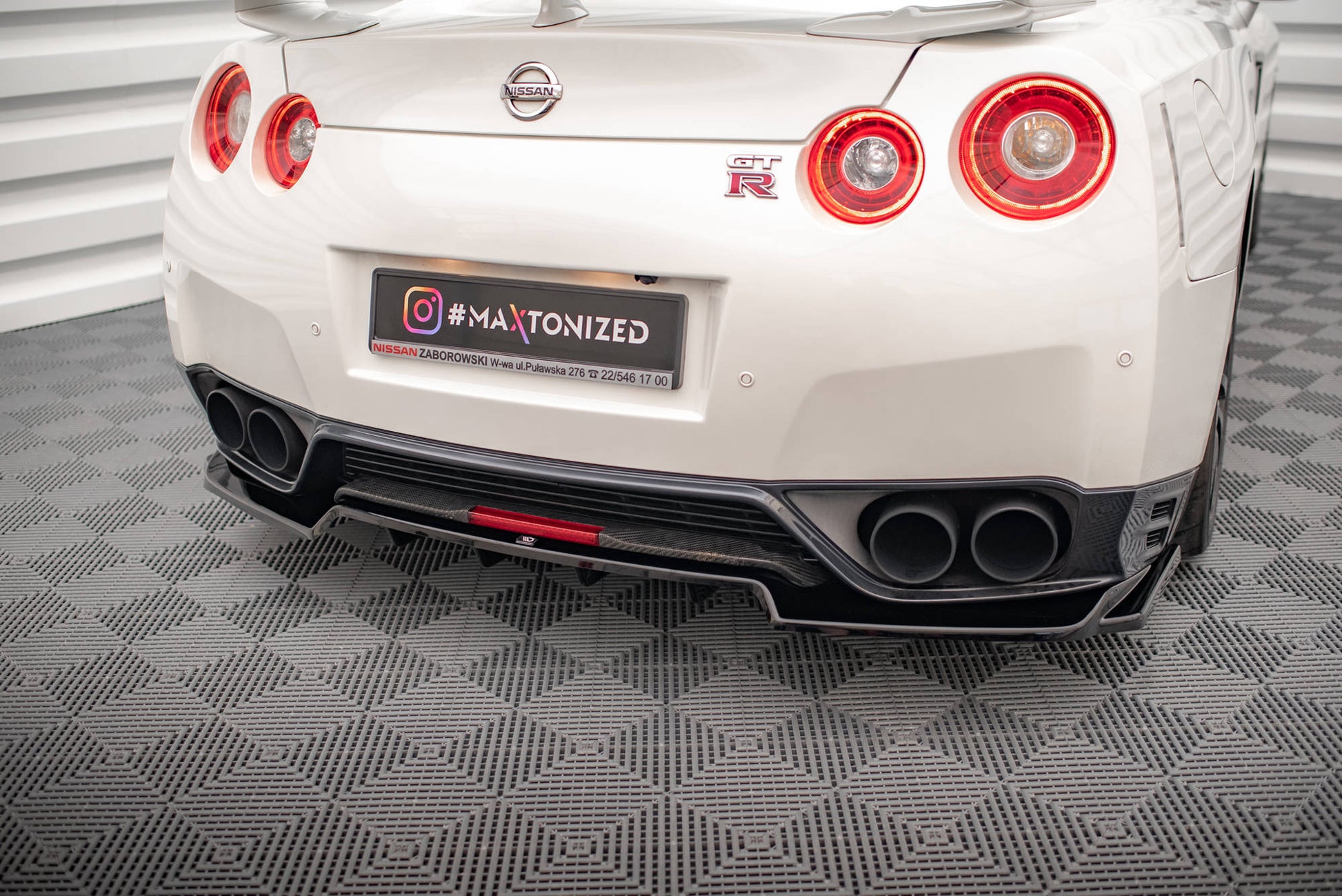 Rear Splitter (with vertical bars) Nissan GTR R35 Facelift
