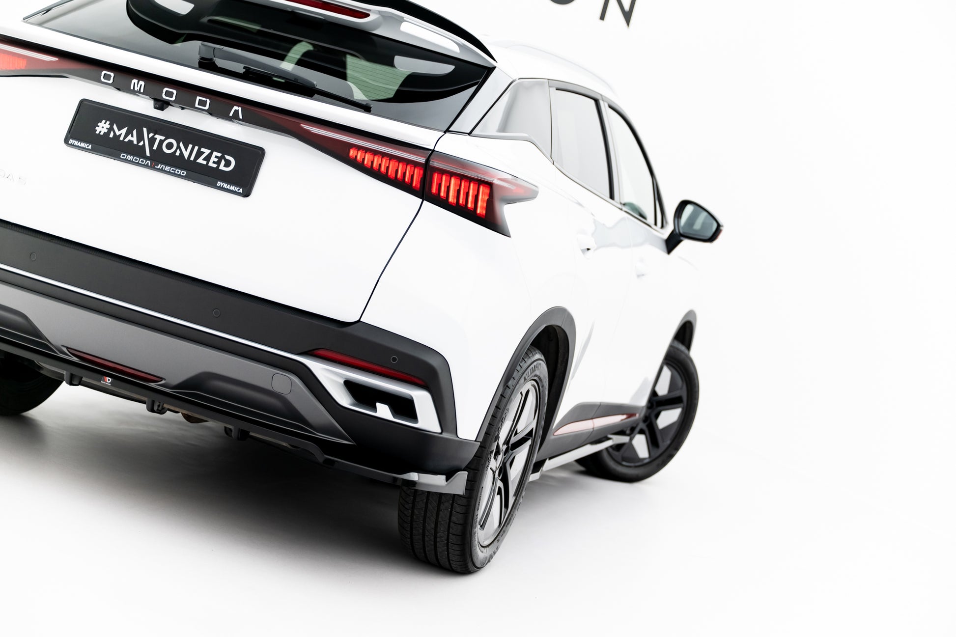 Rear Splitter (with vertical bars) Omoda 5 Mk1