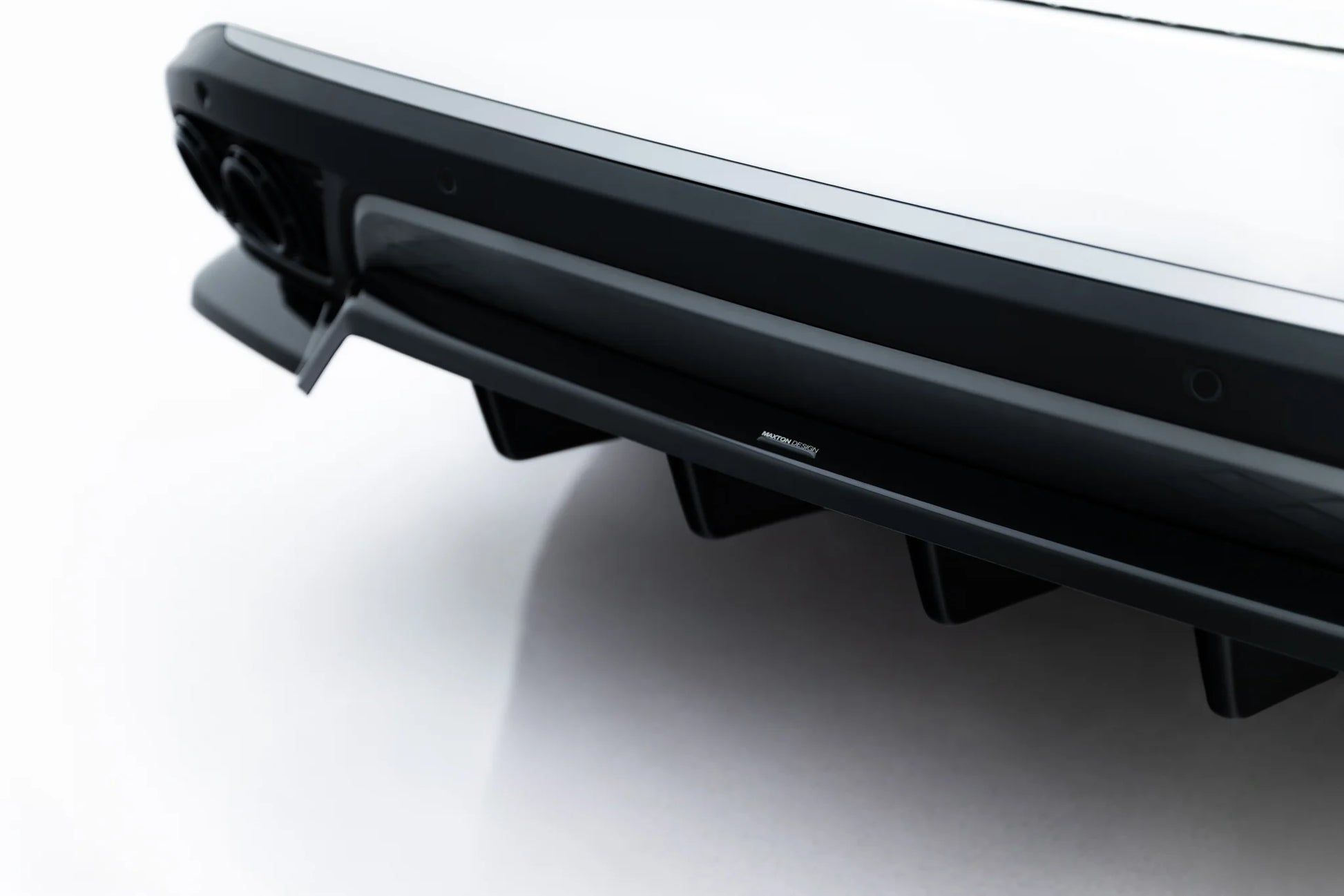 Rear Splitter (with vertical bars) Omoda 9 Mk1