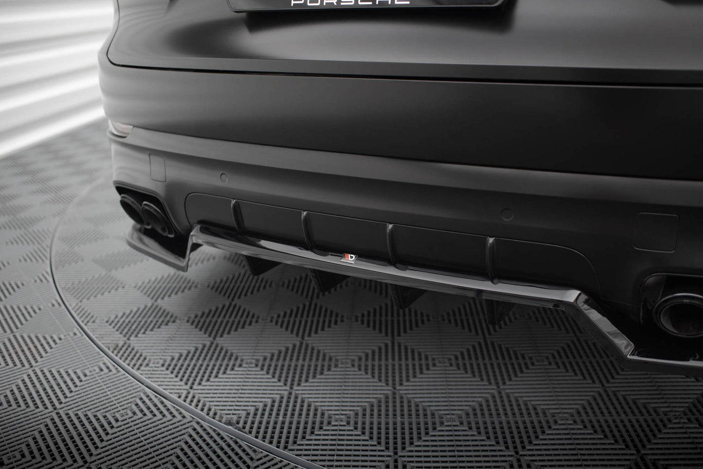 Rear Splitter (with vertical bars) Porsche Cayenne Sport Design SUV / Coupe Mk3