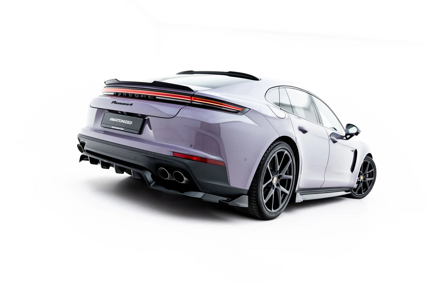 Rear Splitter (with vertical bars) Porsche Panamera 4 / 4S E-Hybrid / 4 E-Hybrid 972