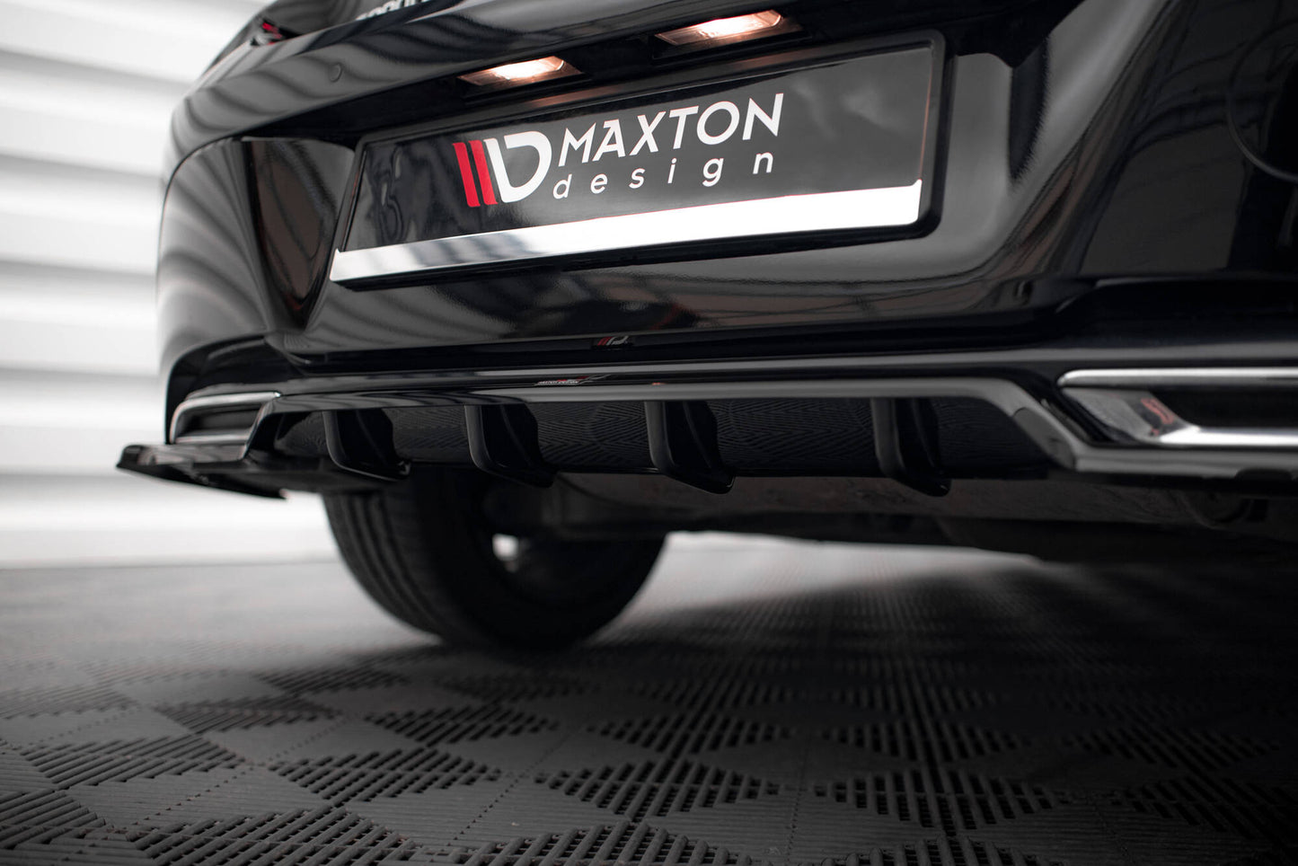 Rear Splitter (with vertical bars) Toyota Corolla Hatchback Mk12
