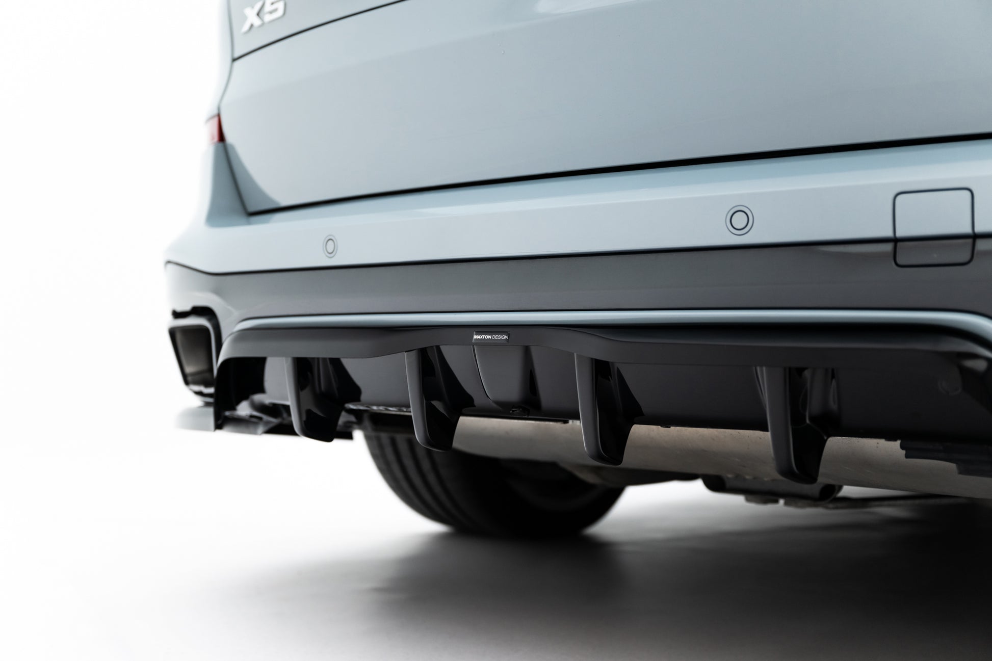 Rear Splitter (with vertical bars) V.1 BMW X5 M-Pack G05 Facelift
