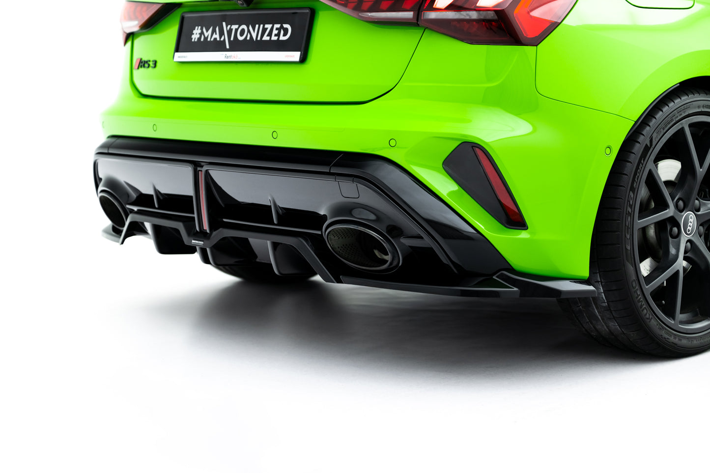 Rear Splitter (with vertical bars) V.1 Audi RS3 Sportback 8Y Facelift