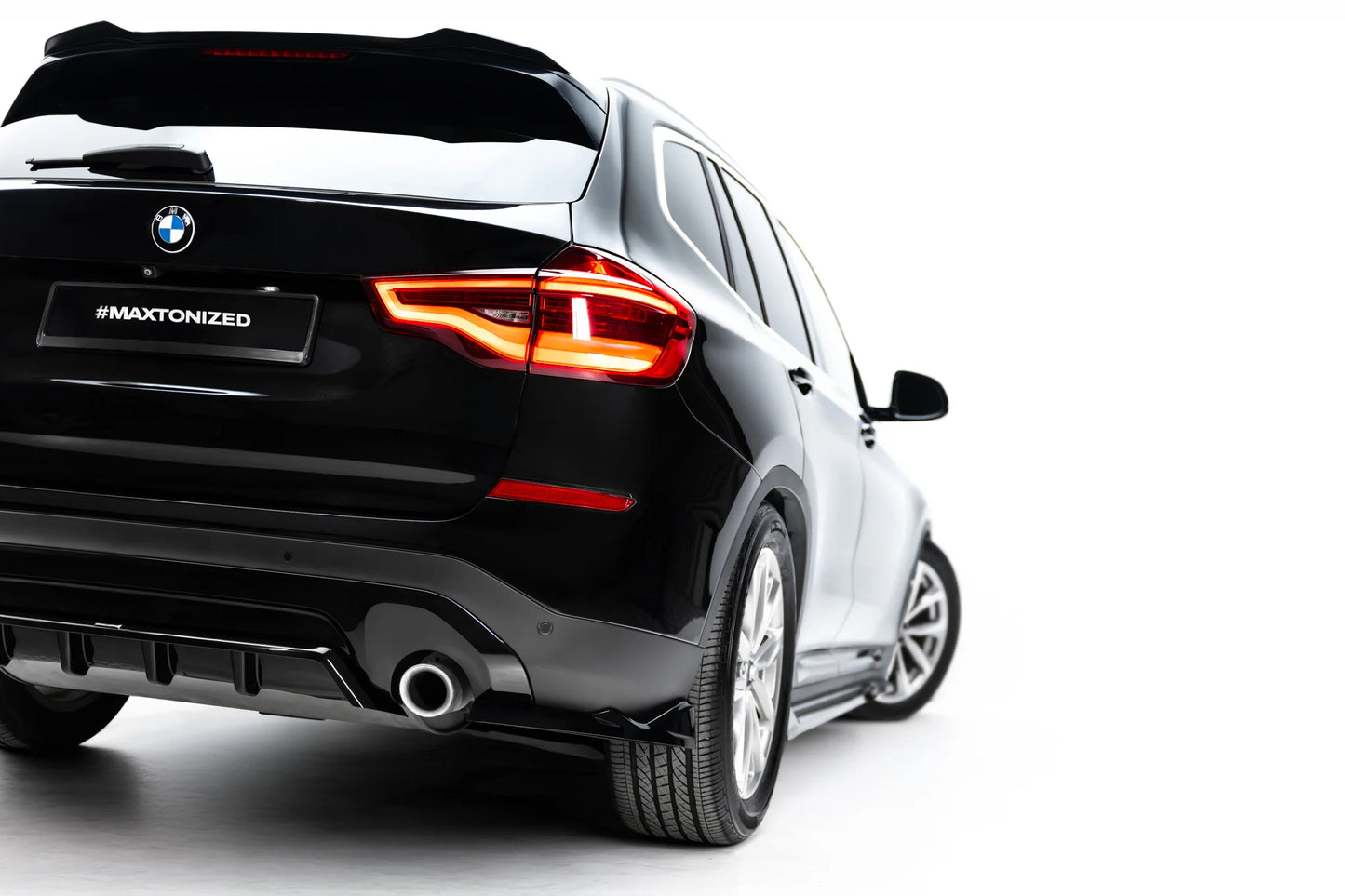 Rear Splitter (with vertical bars) V.2 BMW X3 G01
