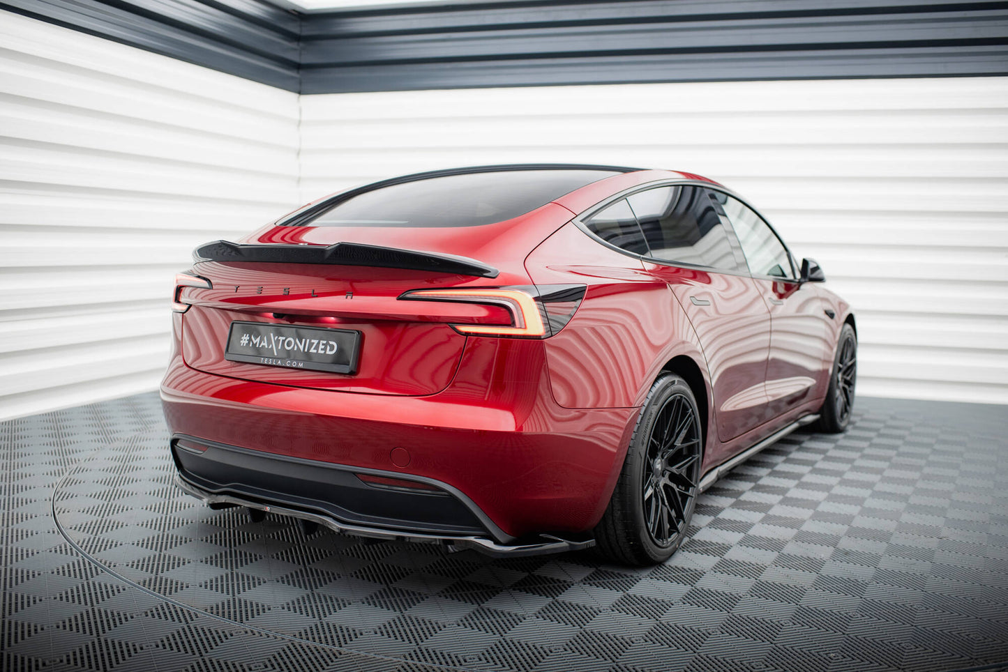Rear Splitter (with vertical bars) V.2 Tesla Model 3 Project Highland(Facelift)