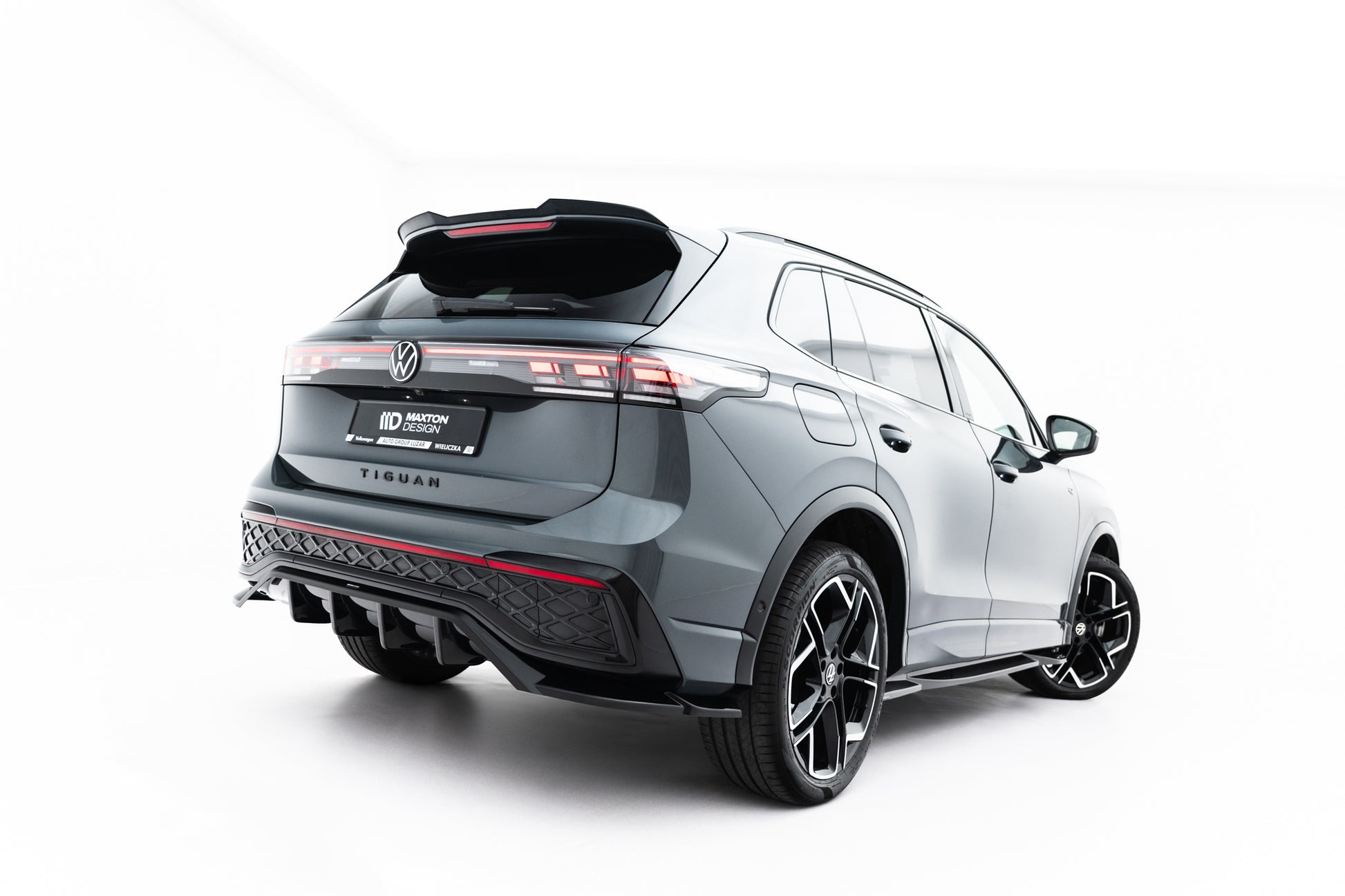 Rear Splitter (with vertical bars) Volkswagen Tiguan R-Line Mk3