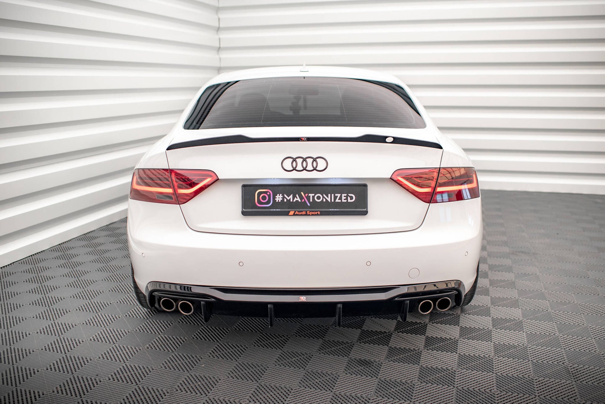 Rear Valance Audi A5 Sportback 8T Facelift (Version with dual exhausts on both sides)