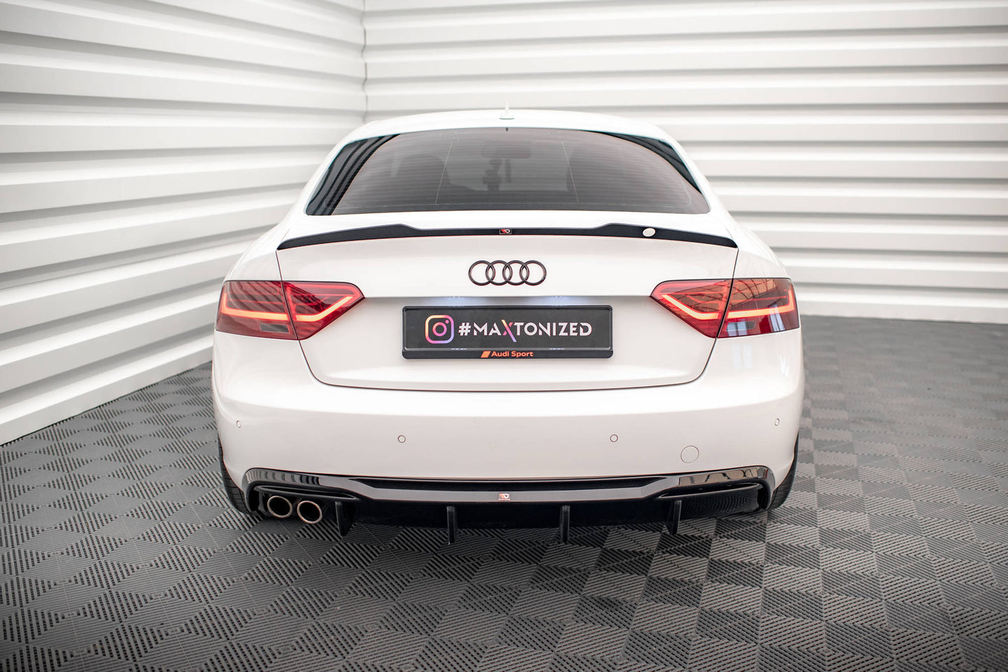 Rear Valance Audi A5 Sportback 8T Facelift  (Version with dual exhausts on one side)
