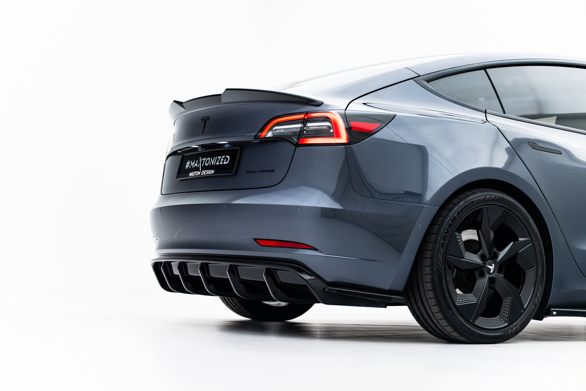 Rear Valance V.2 Tesla Model 3