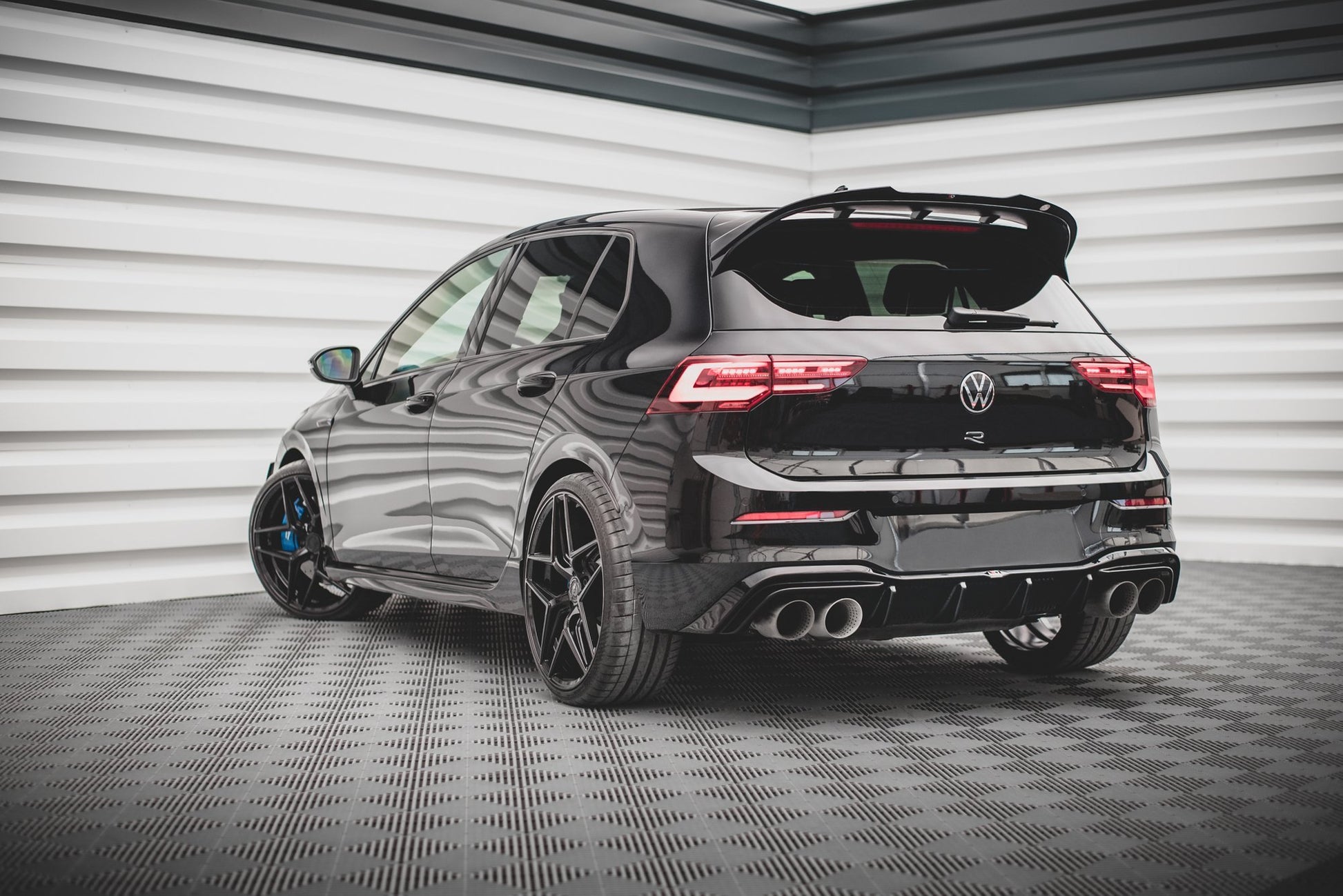 Rear Valance V.2 Volkswagen Golf R Hatchback Mk8