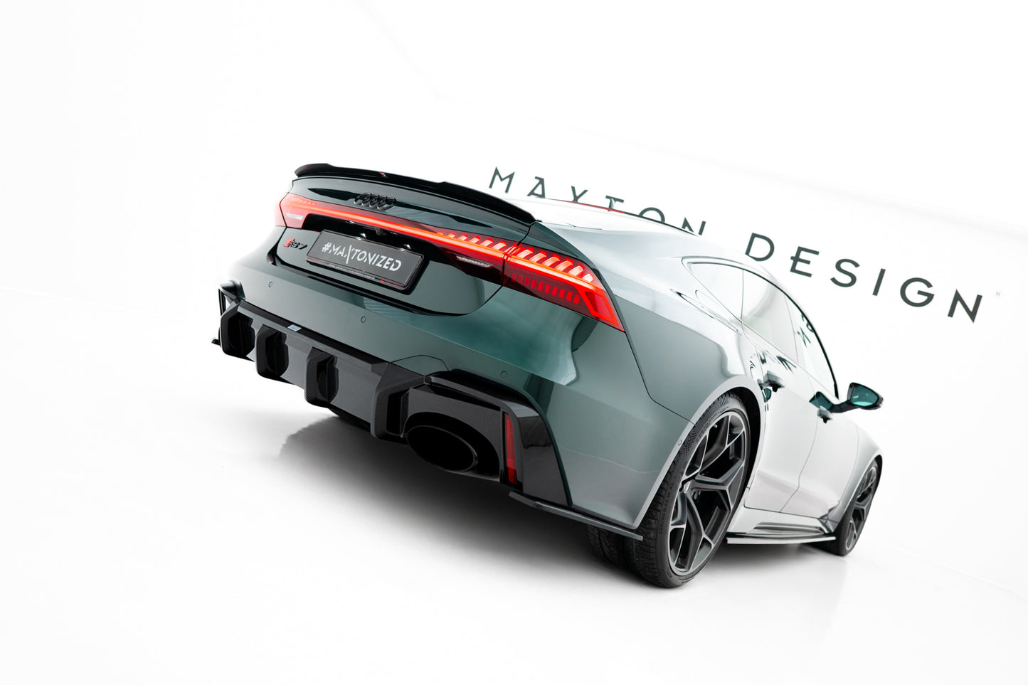 Set of Prepreg Carbon Fiber Splitters Audi RS7 C8