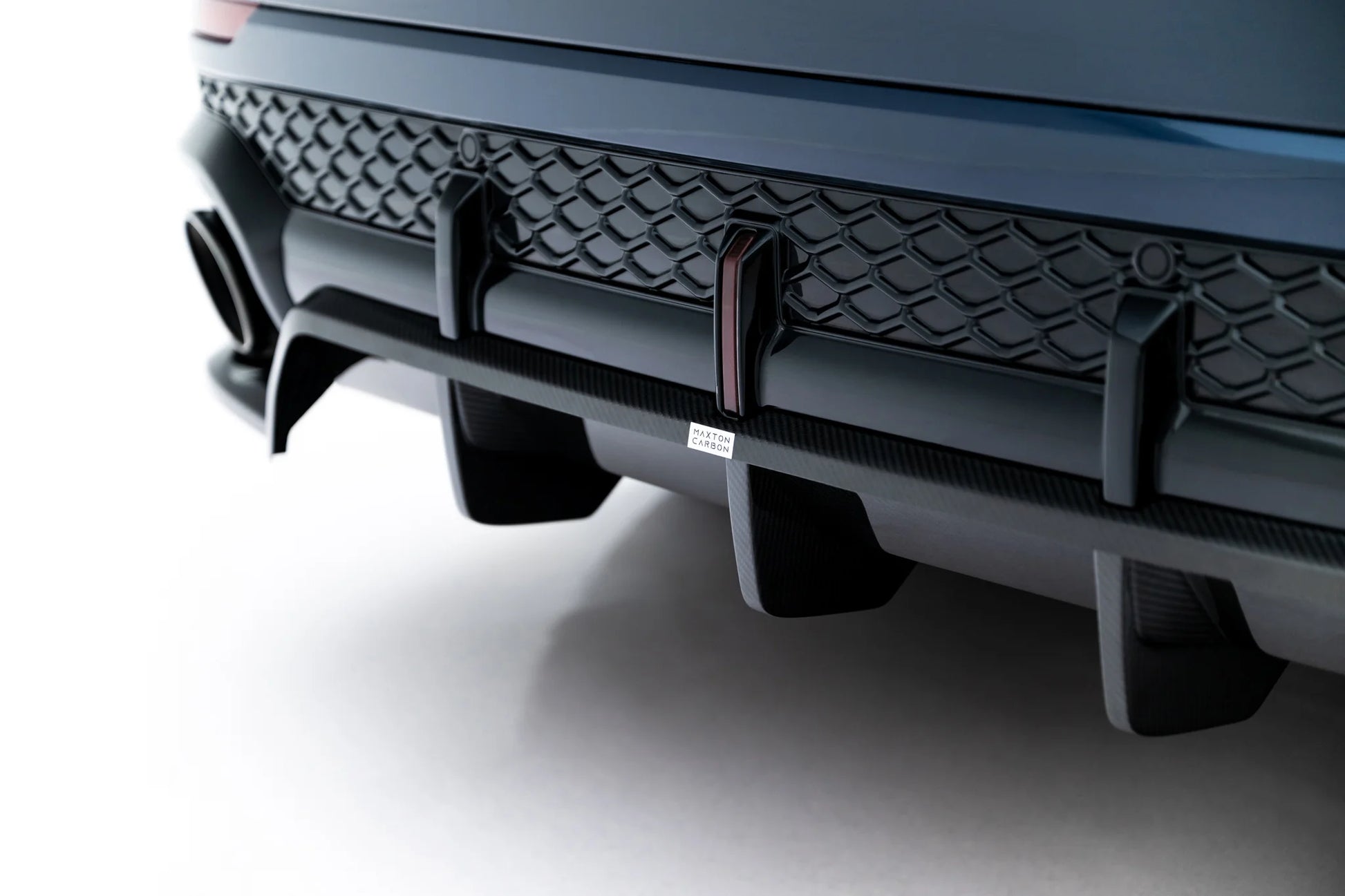 Set of Prepreg Carbon Fiber Splitters Audi RSQ8 Mk1 Facelift