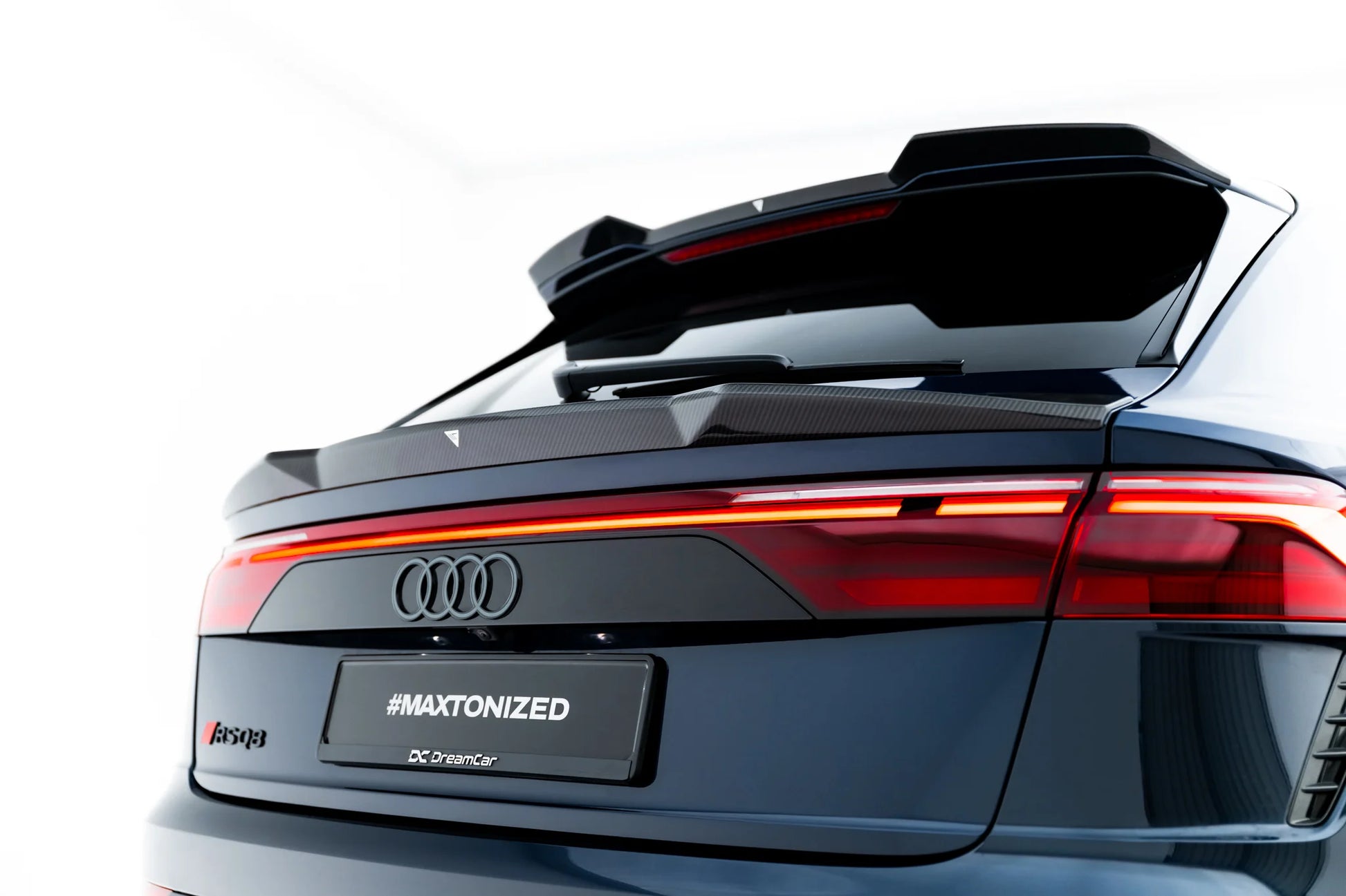 Set of Prepreg Carbon Fiber Splitters Audi RSQ8 Mk1 Facelift