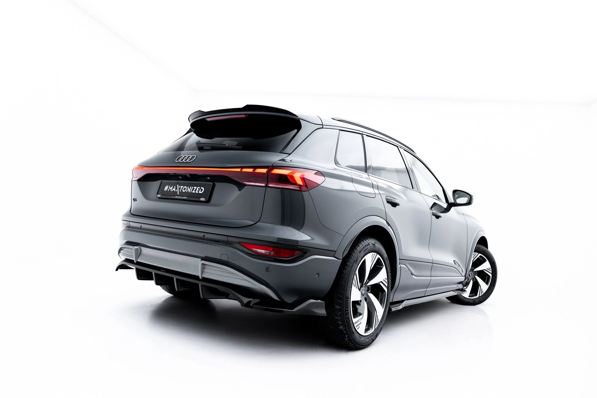 Set of Splitters Audi Q6 e-tron S-Line / SQ6 e-tron SUV Mk1