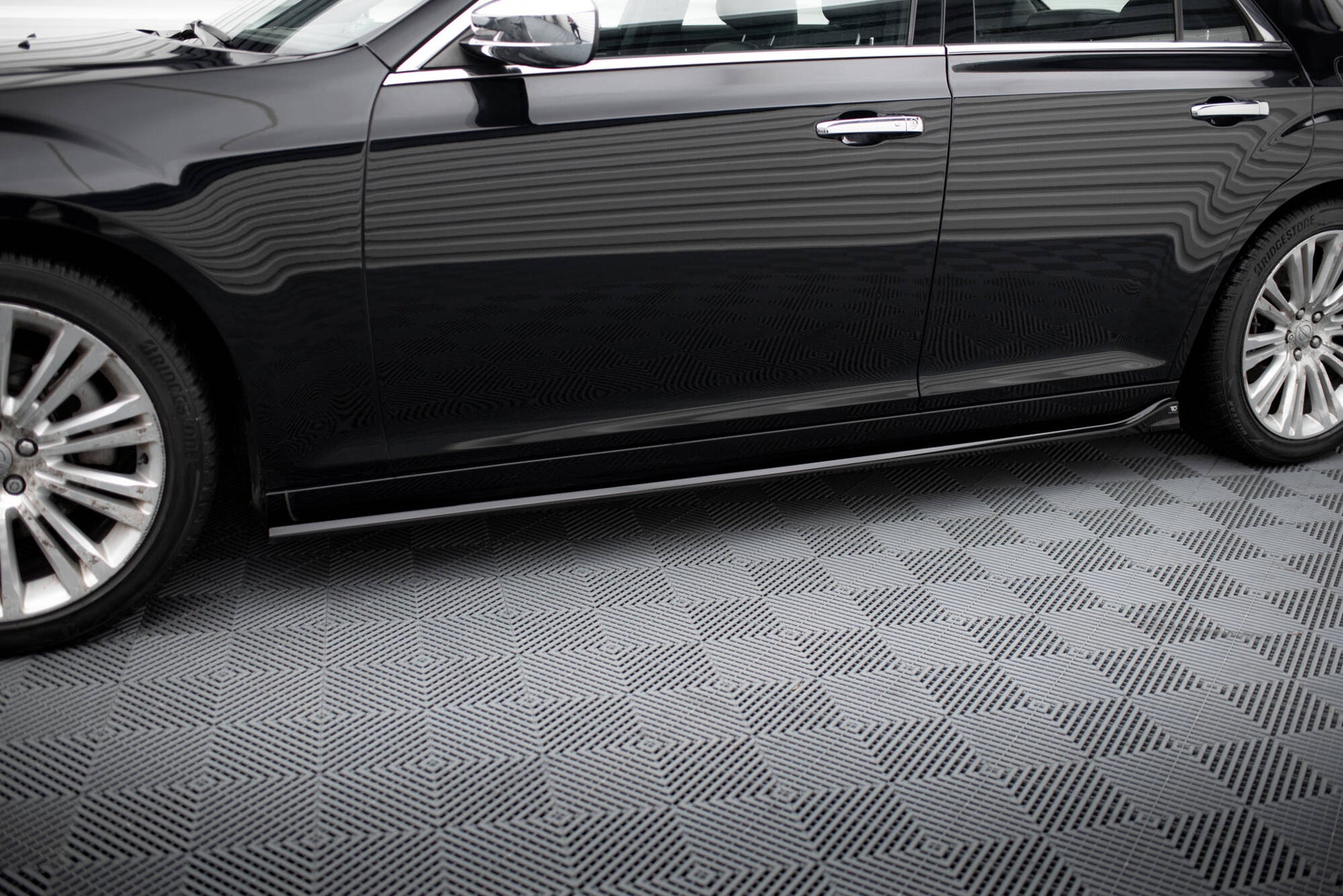 Set of Splitters Chrysler 300 Mk2