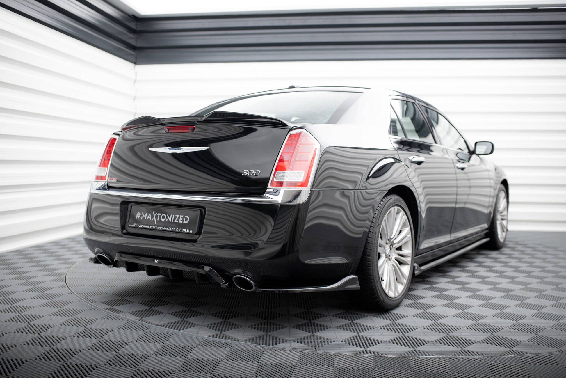 Set of Splitters Chrysler 300 Mk2