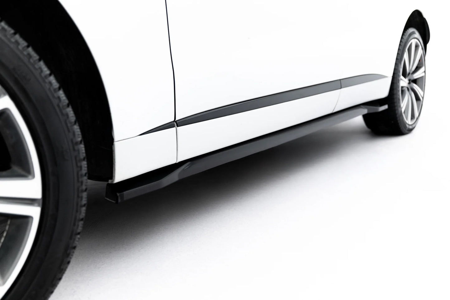 Set of Splitters Jaguar F-Pace S X761