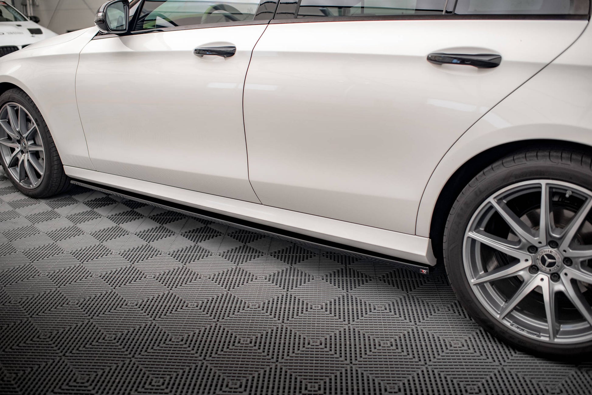 Set of Splitters Mercedes-Benz E AMG-Line Sedan W213 Facelift
