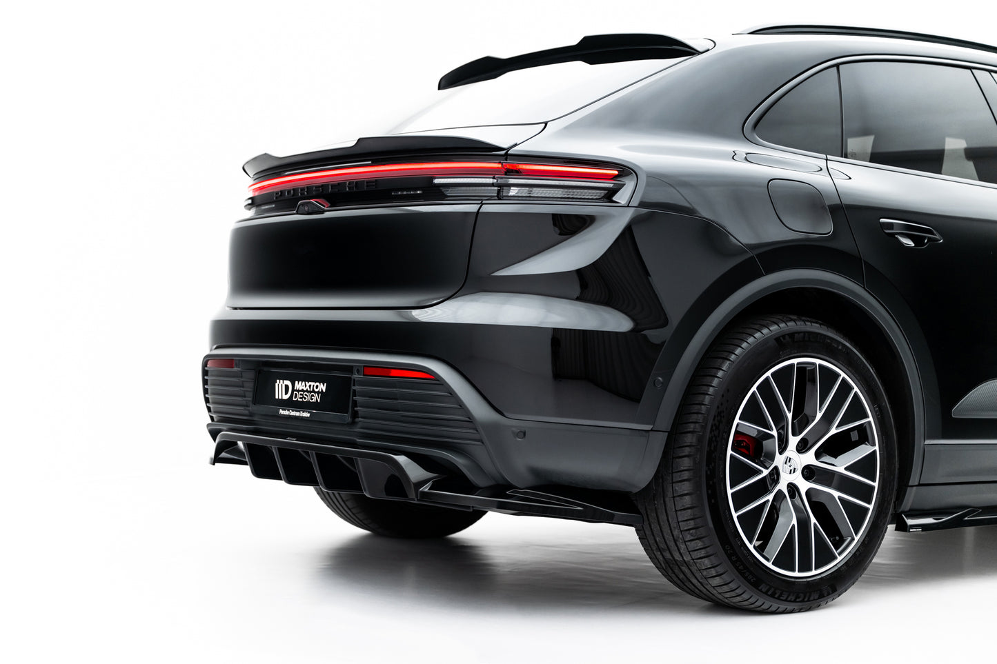 Set of Splitters Porsche Macan EV Mk1