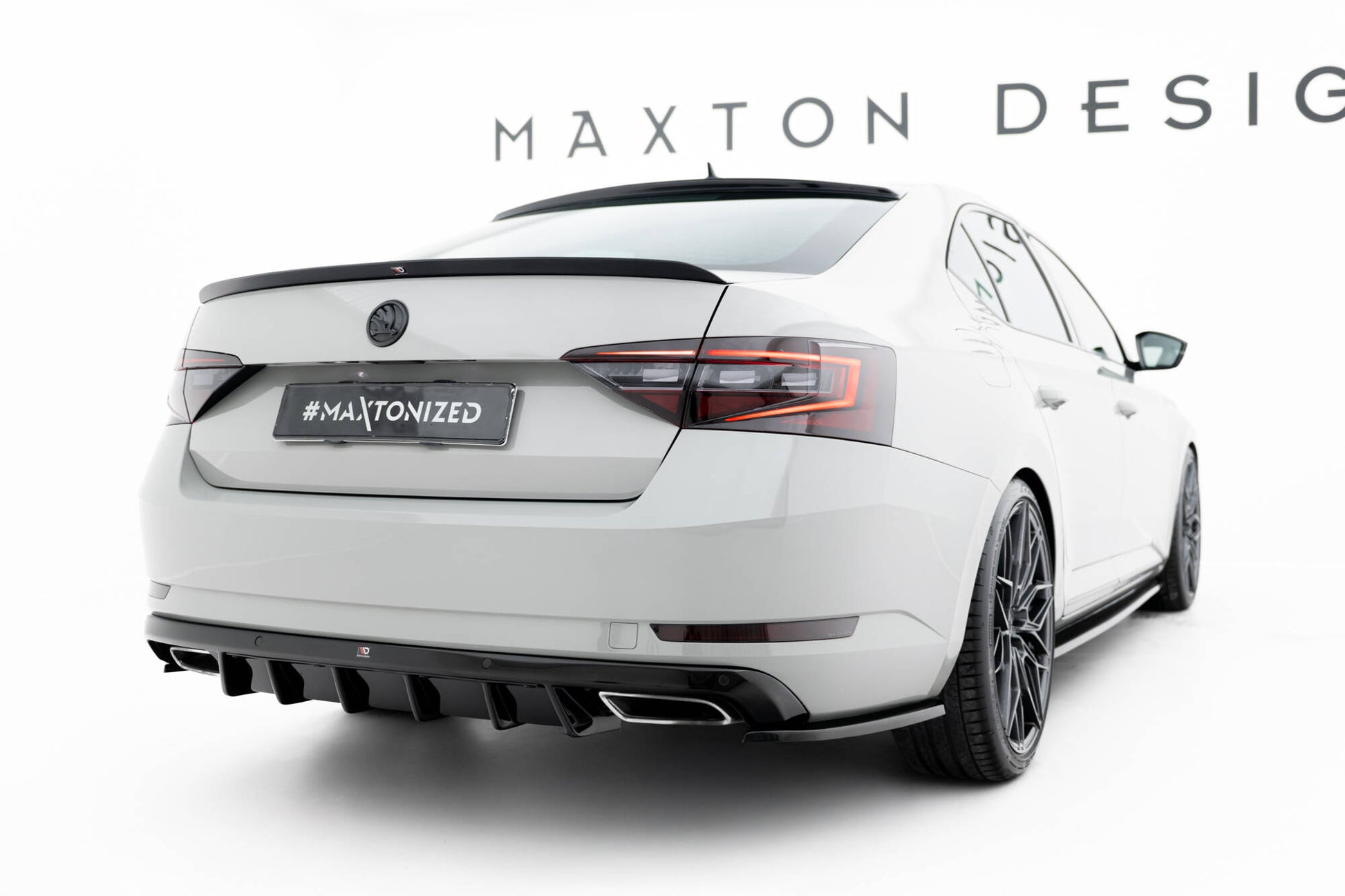 Set of Splitters V.1 Skoda Superb Liftback Mk3