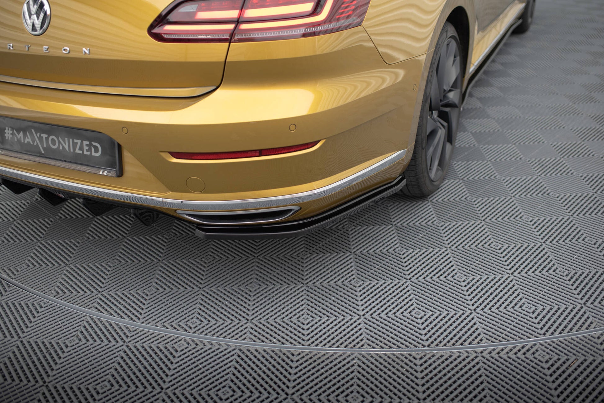 Set of Splitters Volkswagen Arteon R-Line Sedan / Shooting Brake Mk1