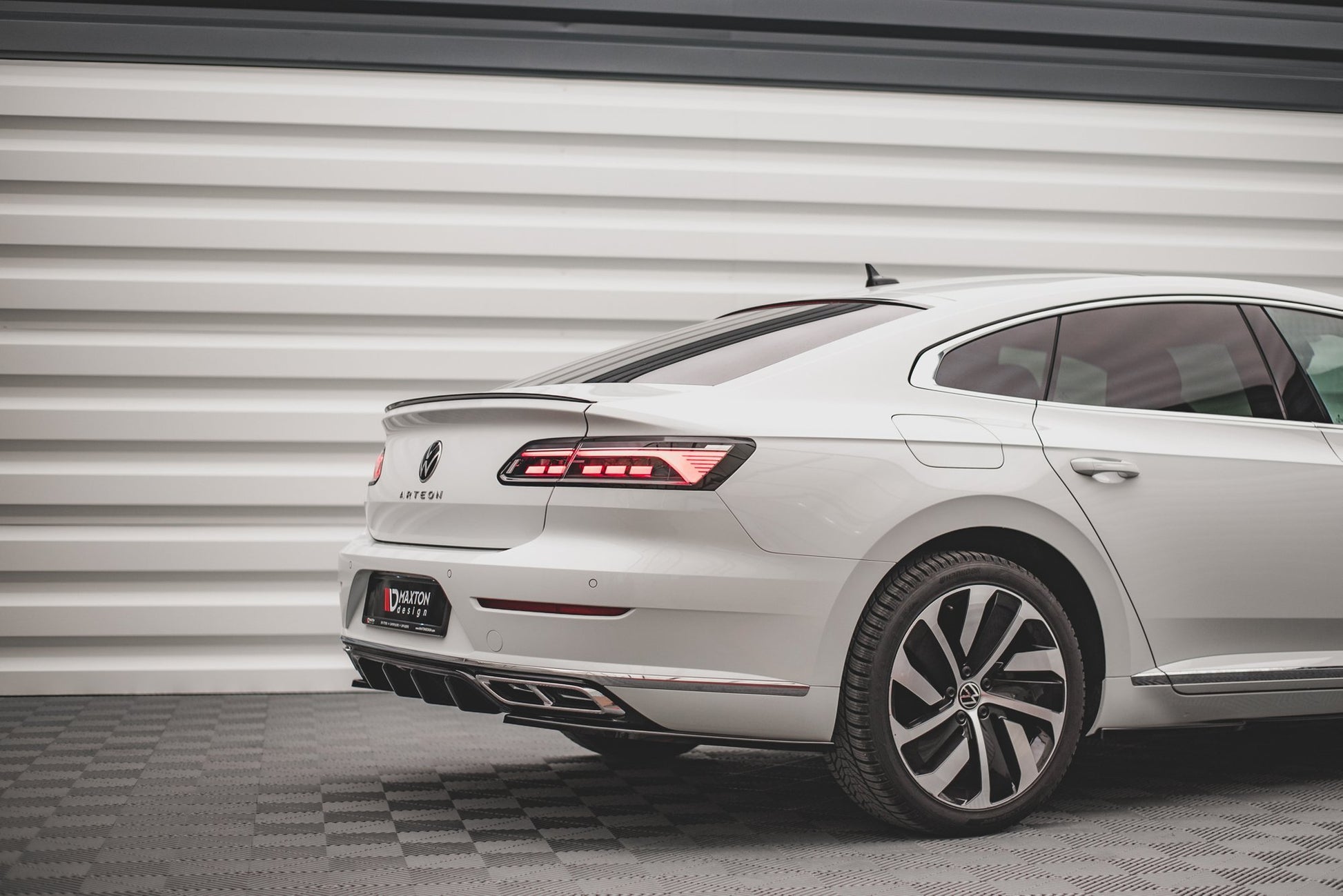 Set of Splitters Volkswagen Arteon R-Line Sedan / Shooting Brake Mk1 Facelift
