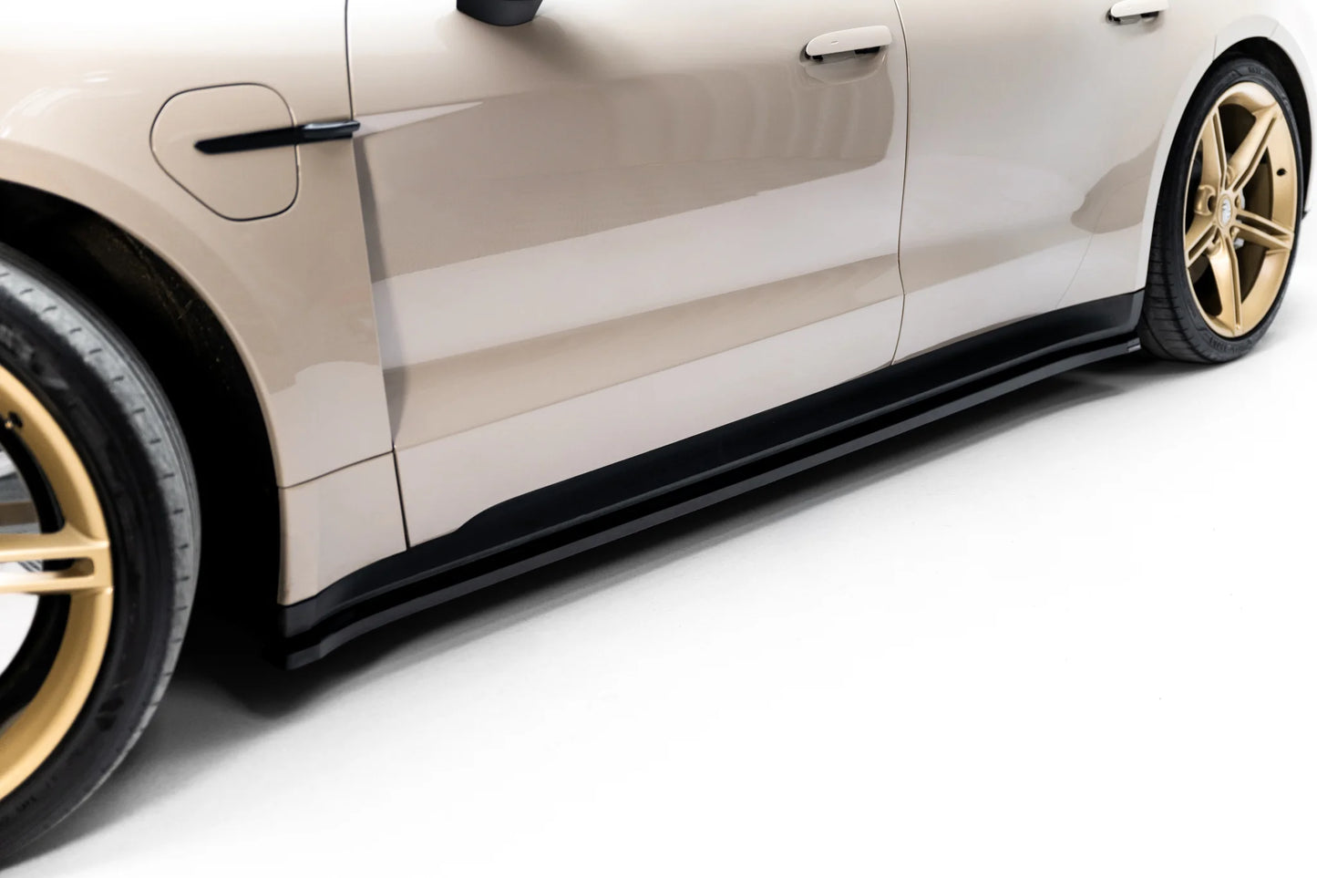 Side Skirts Diffusers Porsche Taycan / Taycan 4 / Taycan 4S / Taycan GTS Mk1