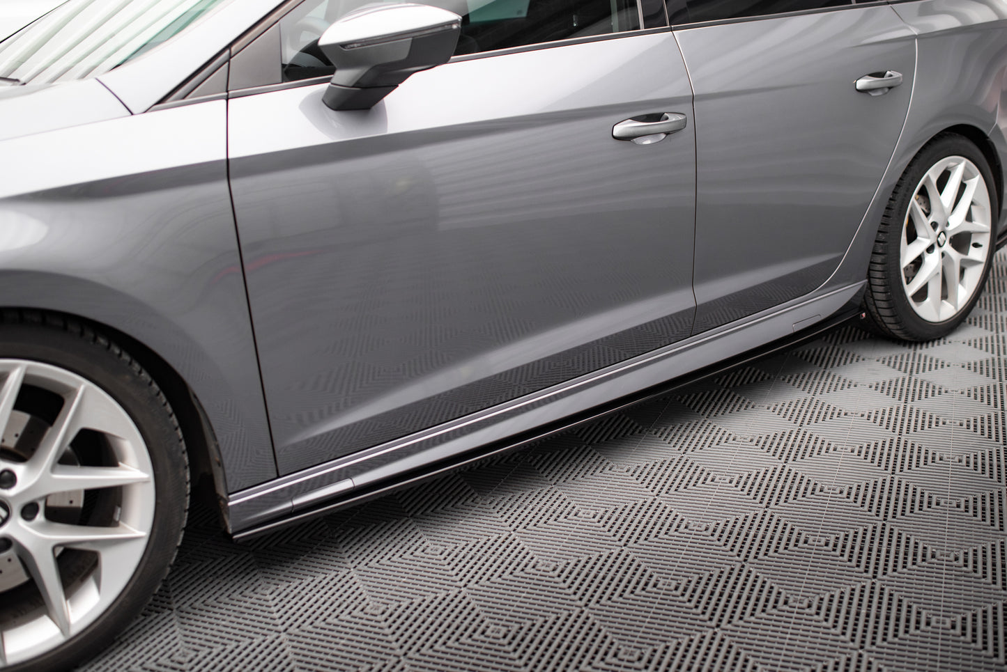 Side Skirts Diffusers Seat Leon Cupra / FR / Standard Aero Mk3 / Mk3 Facelift