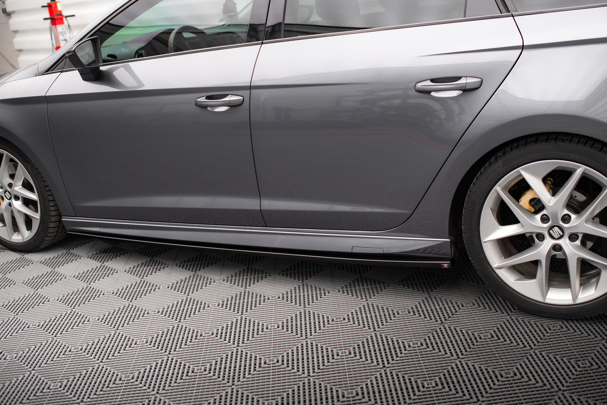 Side Skirts Diffusers Seat Leon Cupra / FR / Standard Aero Mk3 / Mk3 Facelift
