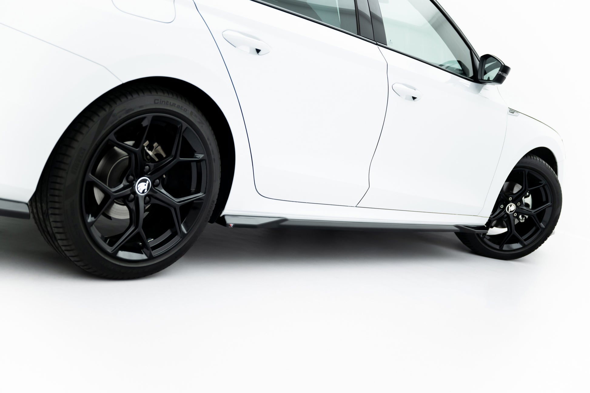 Side Skirts Diffusers Skoda Octavia Sportline Liftback / Combi Mk4 Facelift
