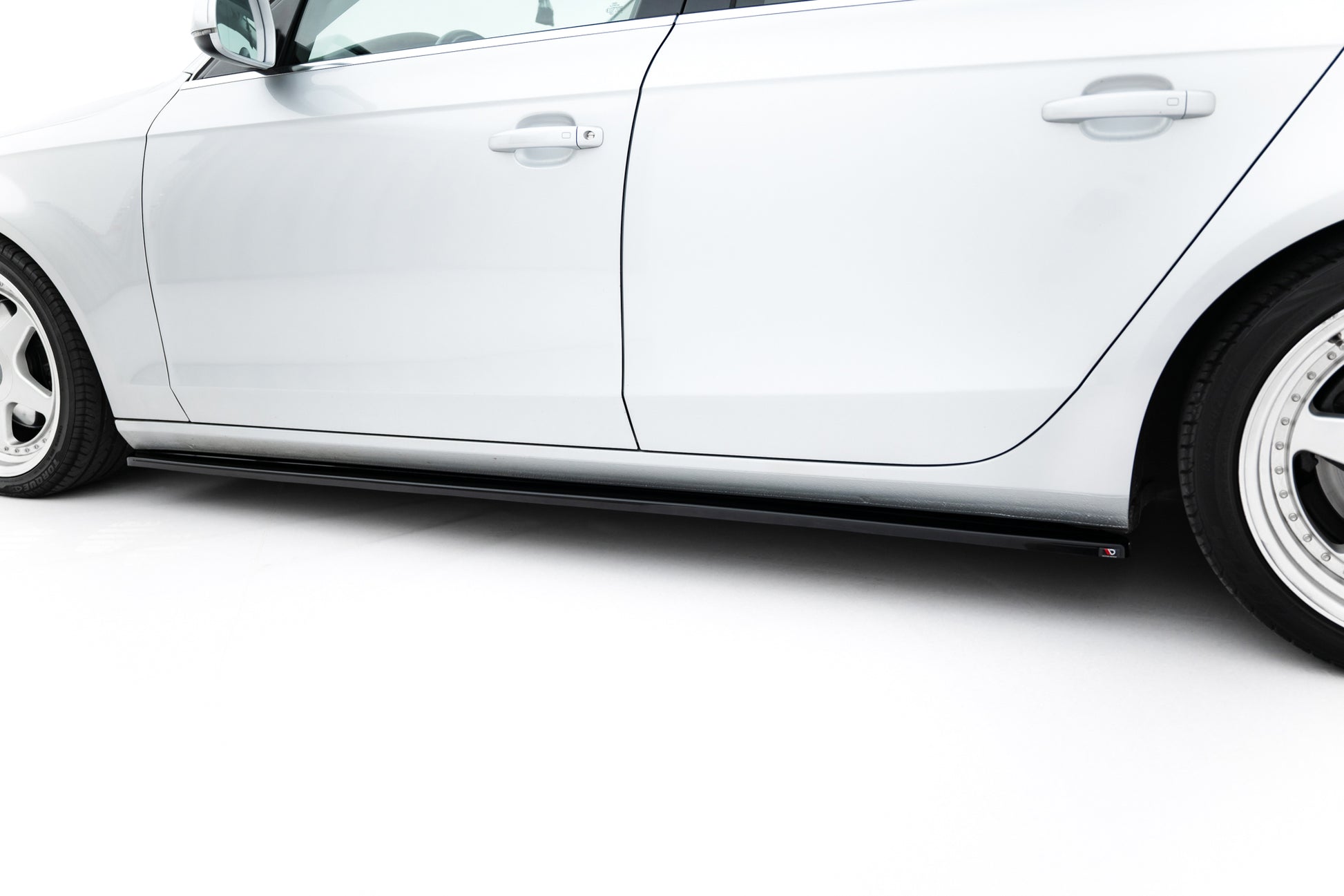 Side Skirts Diffusers V.1 Audi S4 / A4 / A4 S-Line Sedan / Avant B8 / B8 Facelift