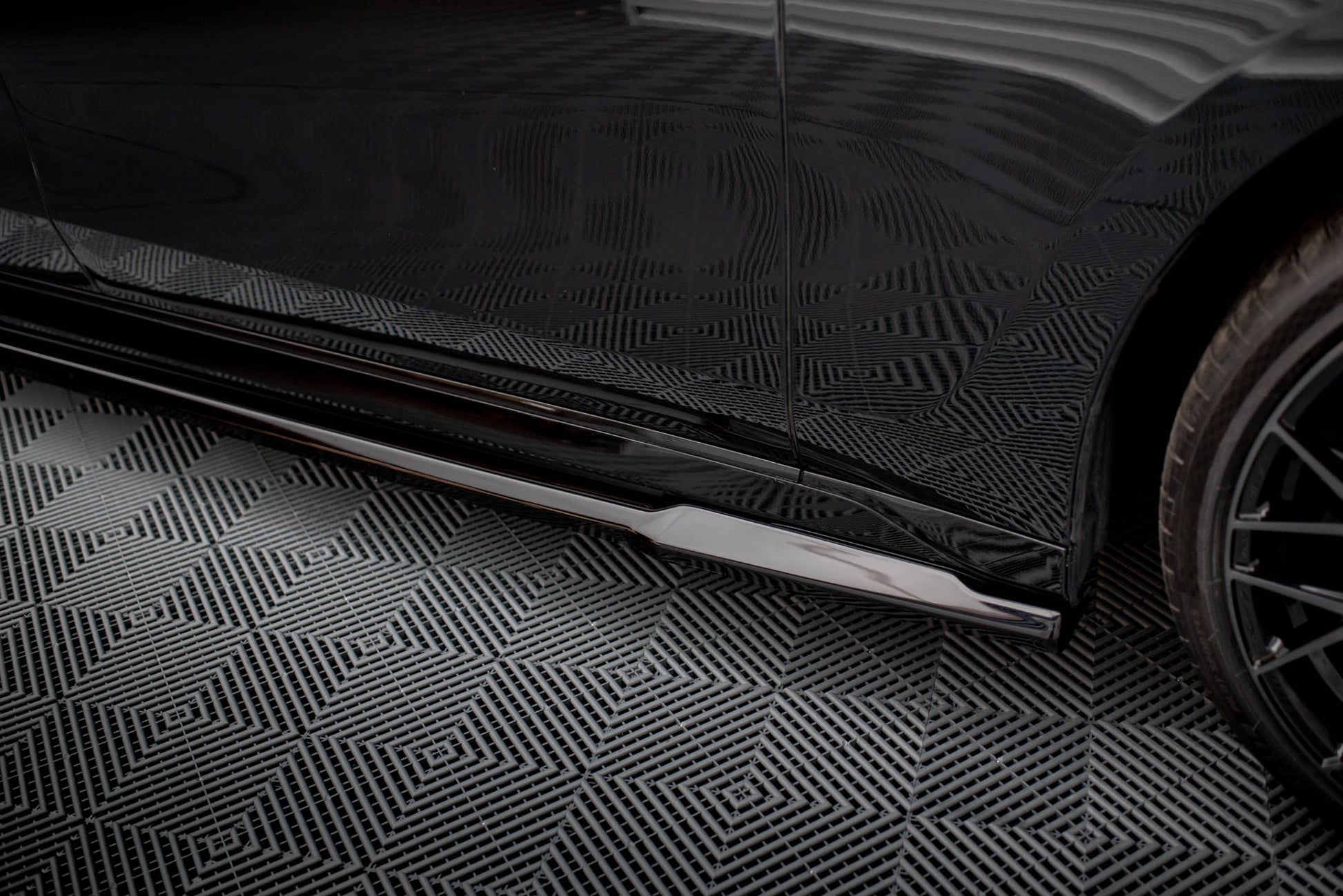 Side Skirts Diffusers V.1 BMW 740d xDrive M-pack / 740i xDrive M-Pack G70