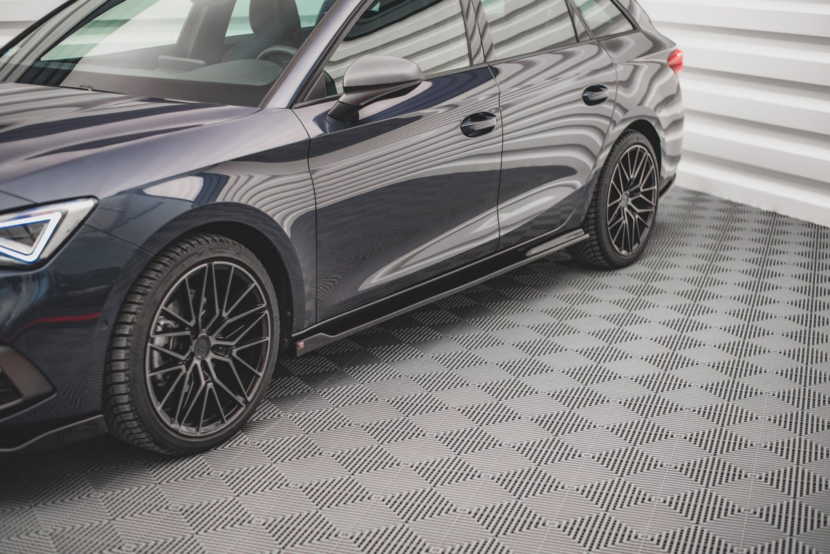 Side Skirts Diffusers V.2 Seat Leon FR ST / Hatchback Mk4 / Cupra Leon ST / Hatchback Mk1 / Mk1 Facelift