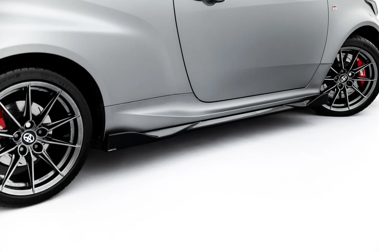 Side Skirts Diffusers V.2 Toyota GR Yaris Mk4 Facelift