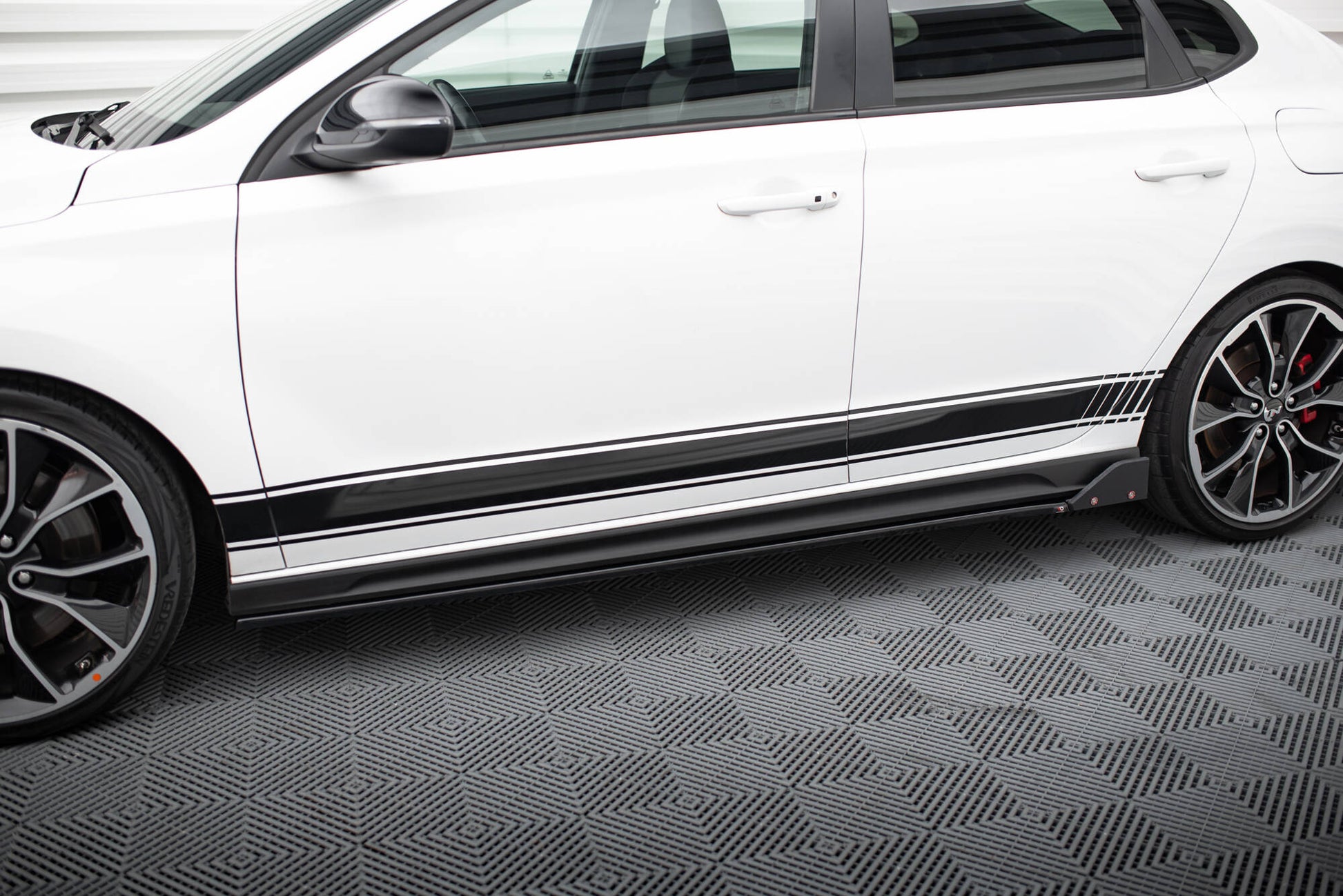 Side Skirts Diffusers V.5 + Flaps Hyundai I30 N / N-Line Hatchback / Fastback Mk3 / Mk3 Facelift