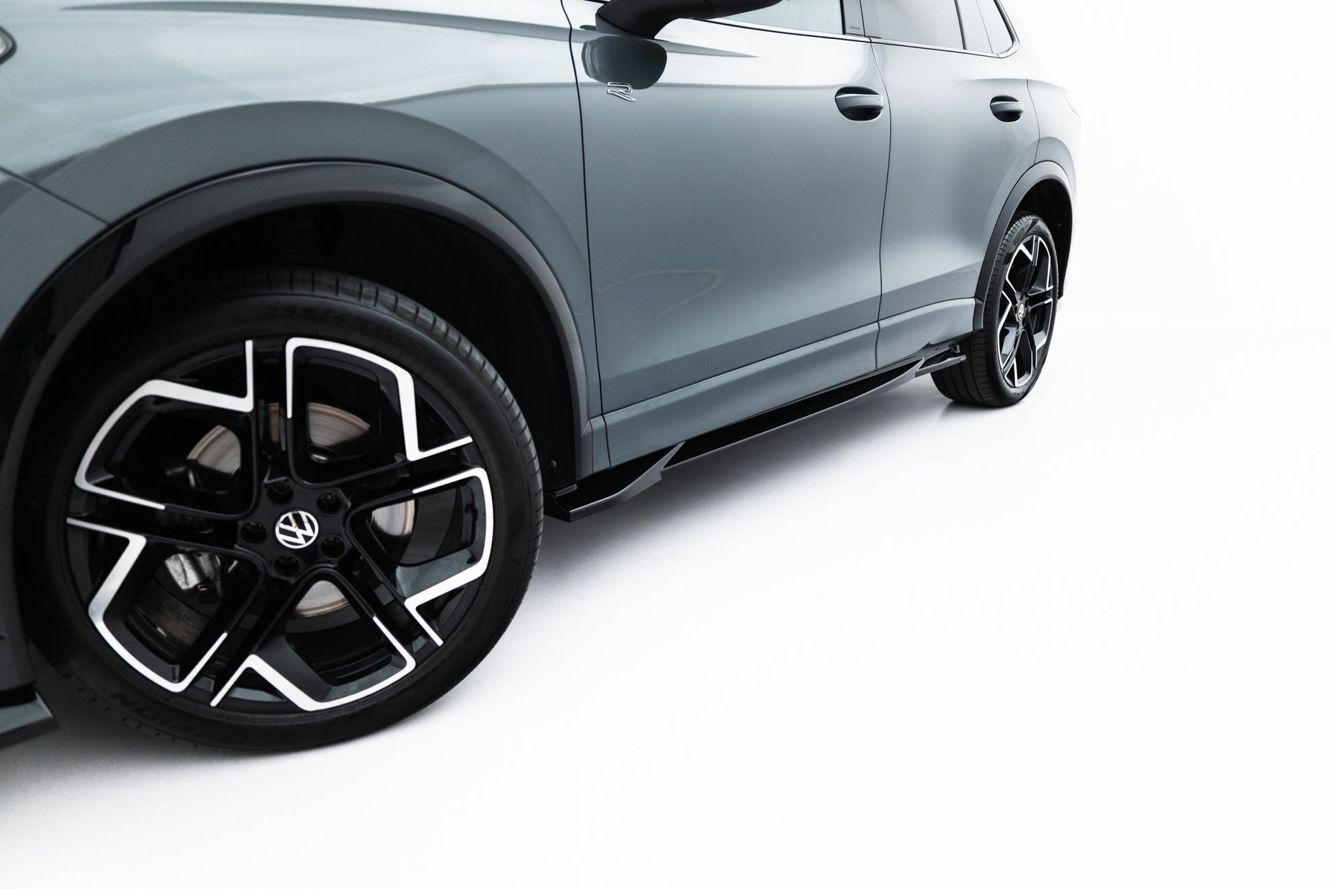 Side Skirts Diffusers Volkswagen Tiguan R-Line Mk3