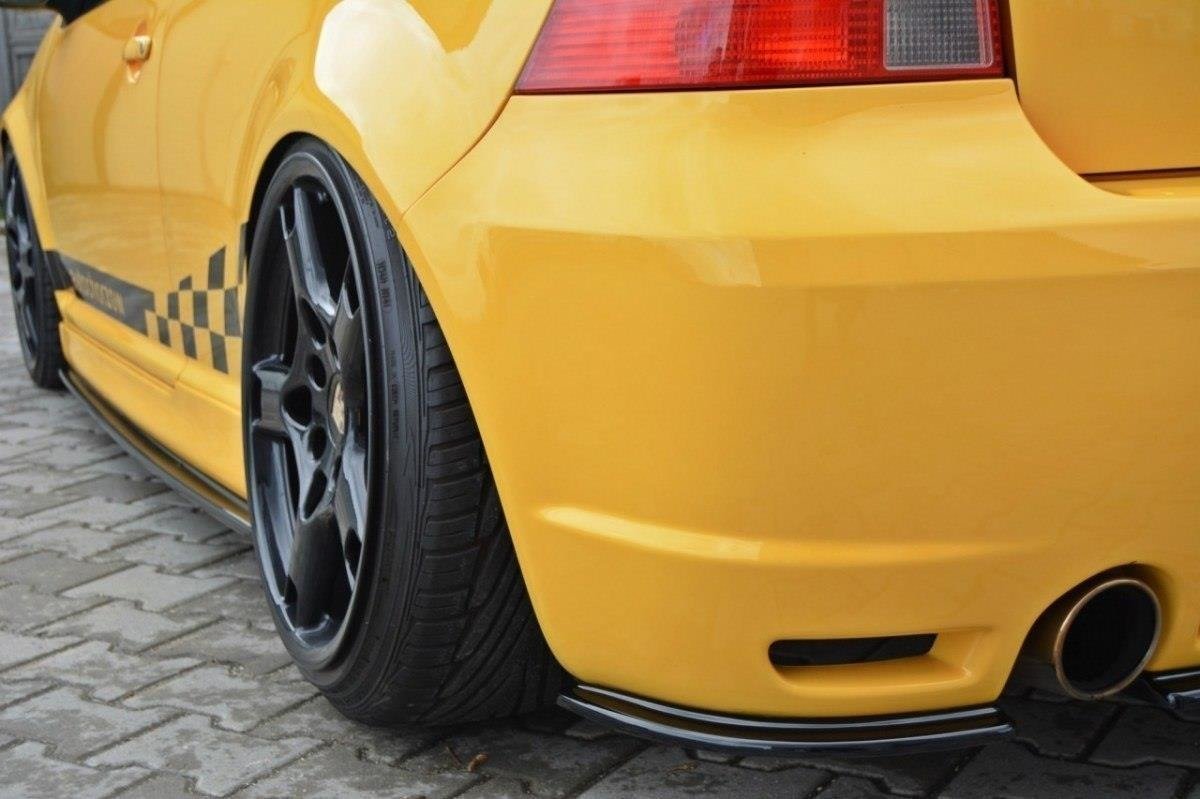 Side Skirts Volkswagen Golf R32 Mk4