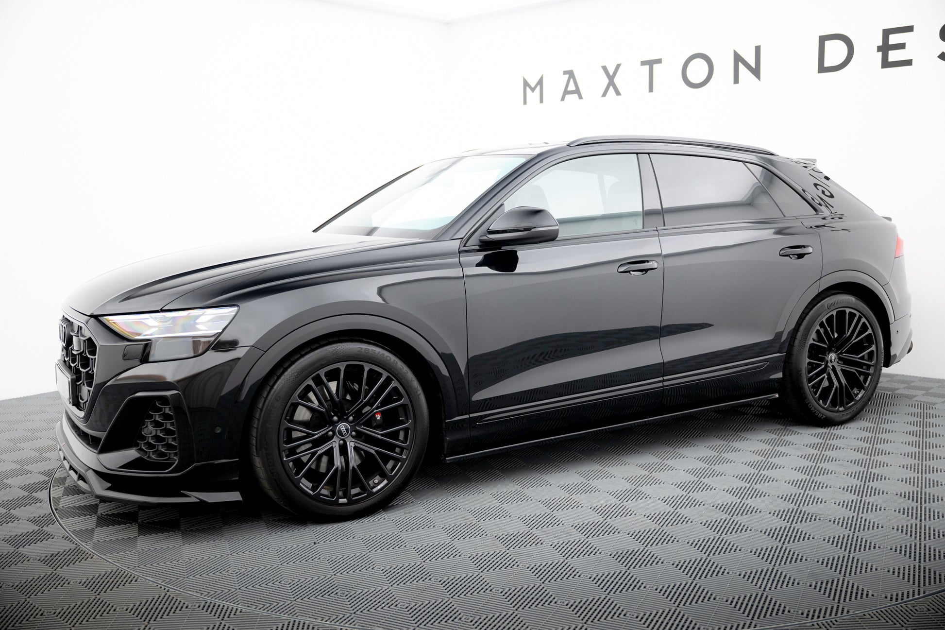 Side skirts Diffusers  V.1 Audi Q8 S-line / SQ8 Mk1 Facelift