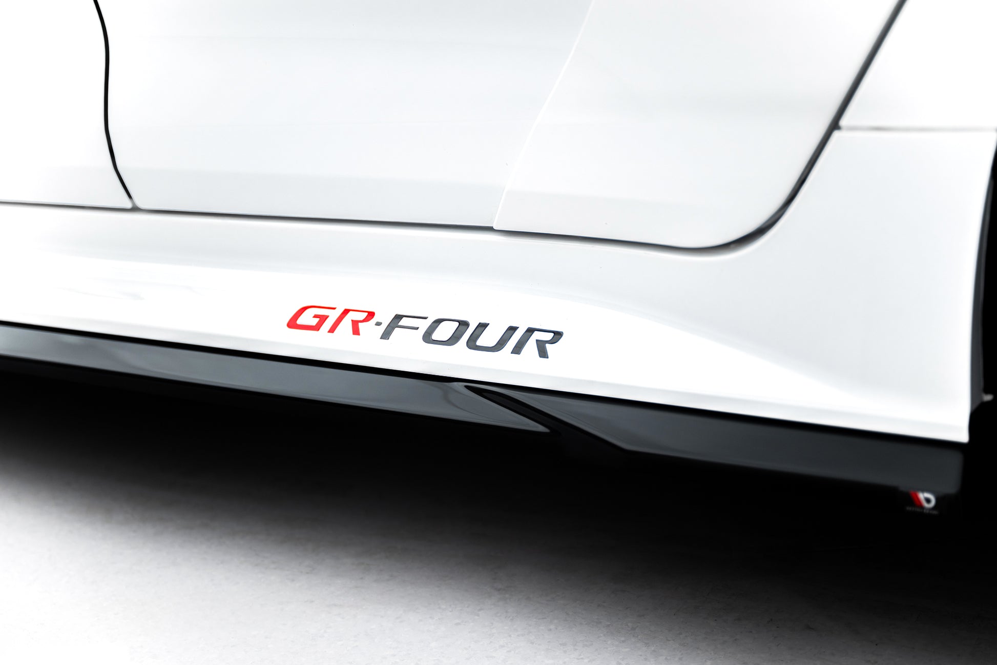 Side skirts Diffusers  V.1 Toyota GR Corolla Mk12