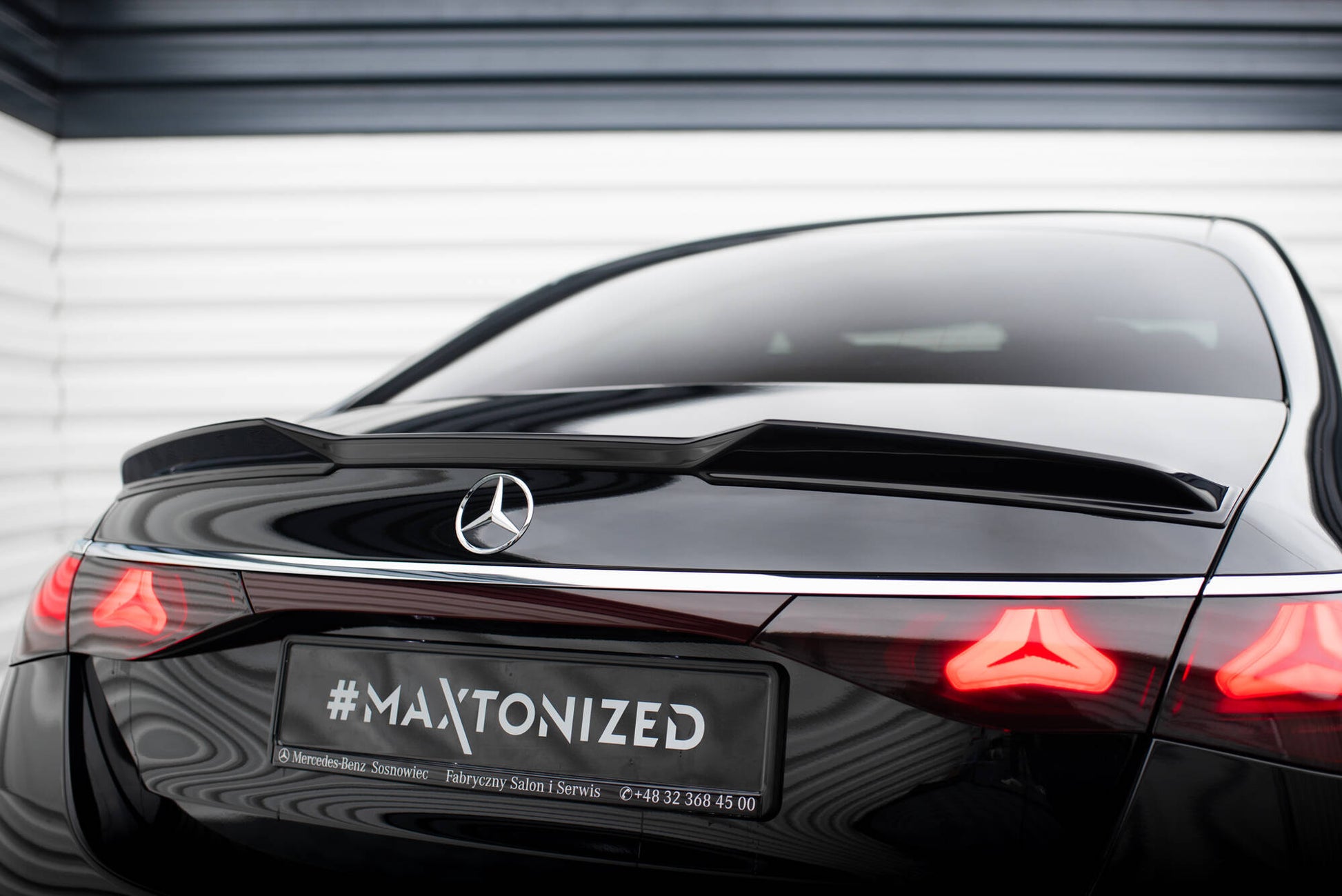 Spoiler Cap 3D Mercedes-Benz E AMG-Line / E53 AMG Sedan W214