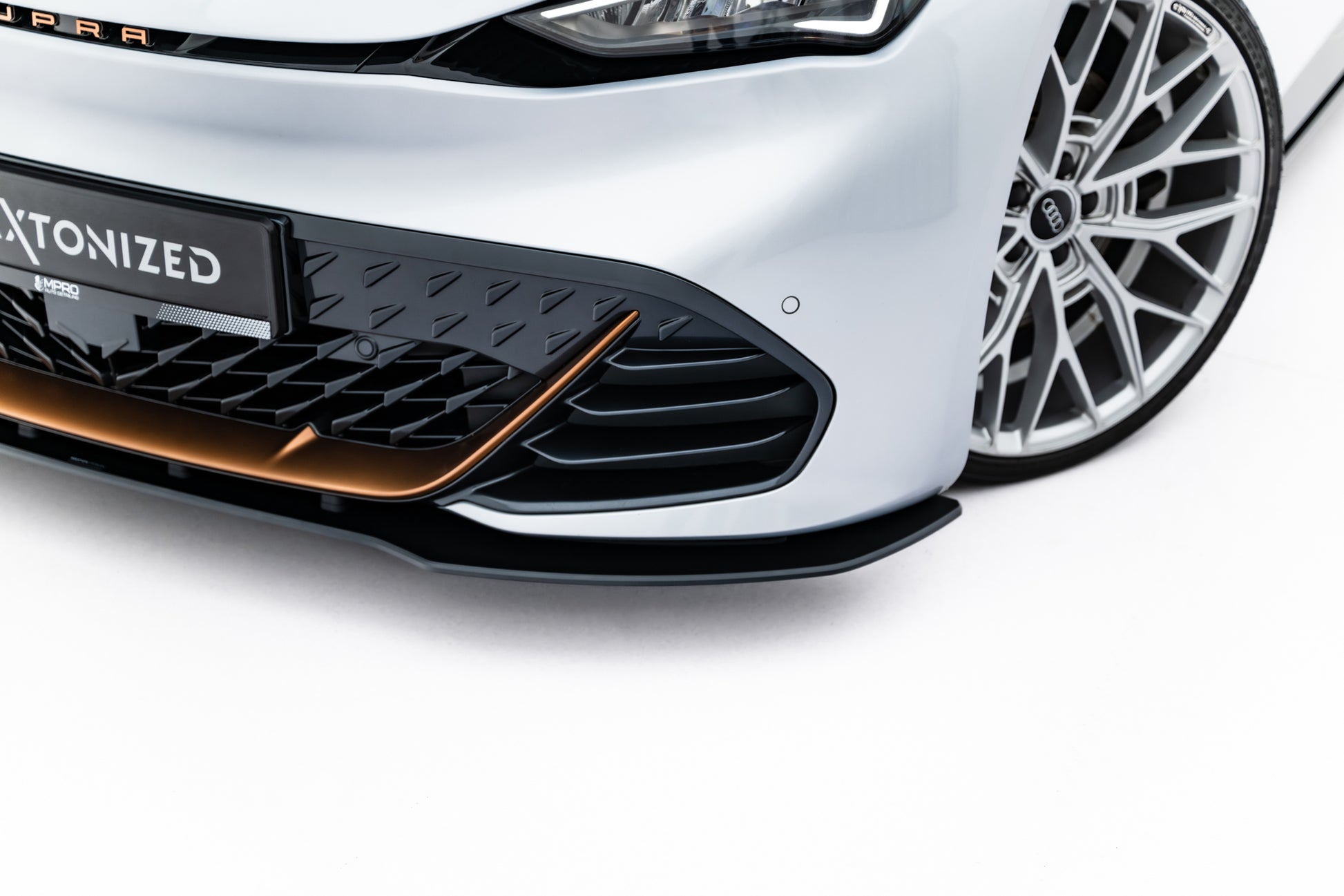 Street Pro Front Splitter Cupra Born Mk1