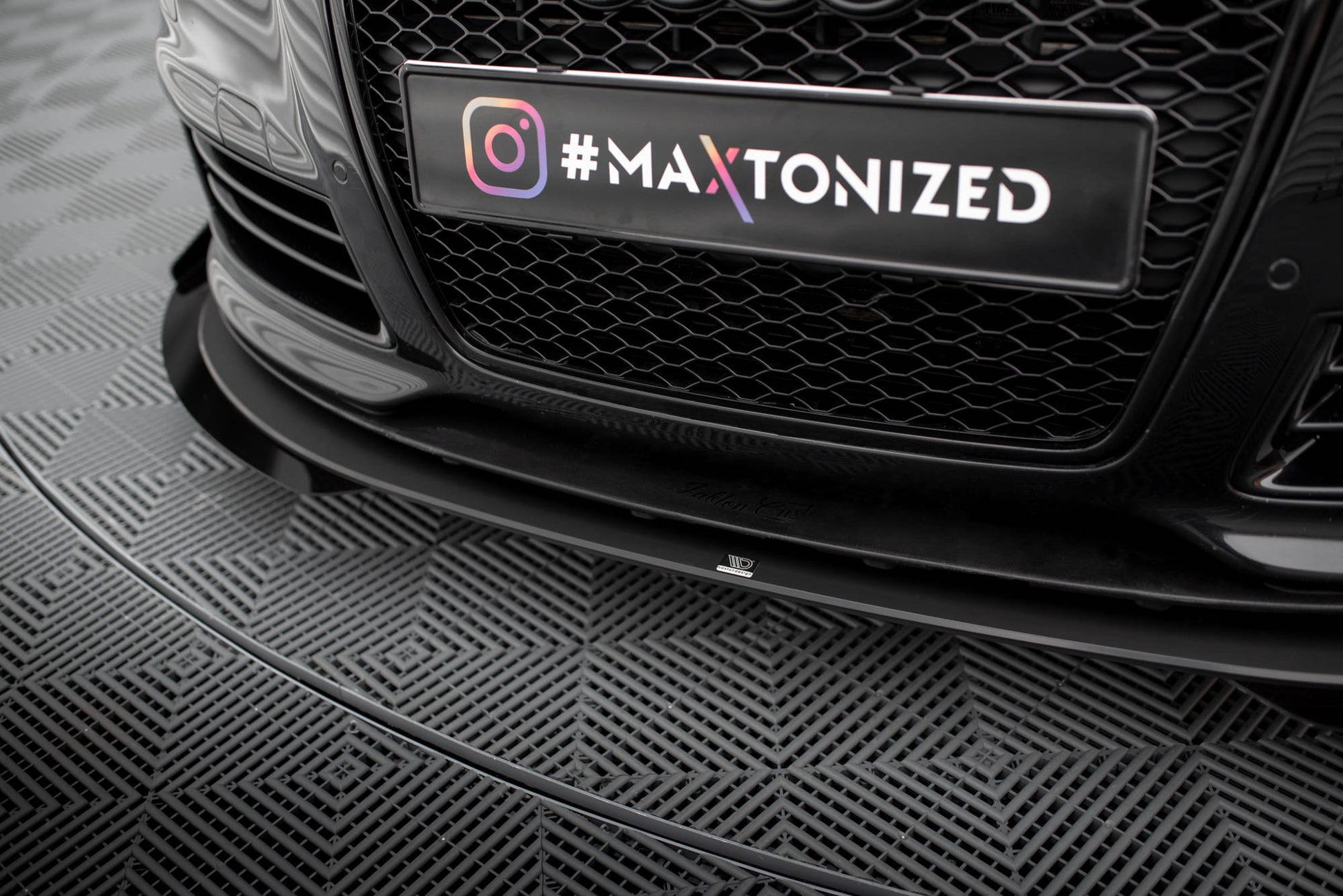 Street Pro Front Splitter + Flaps Audi RS6 Avant C6