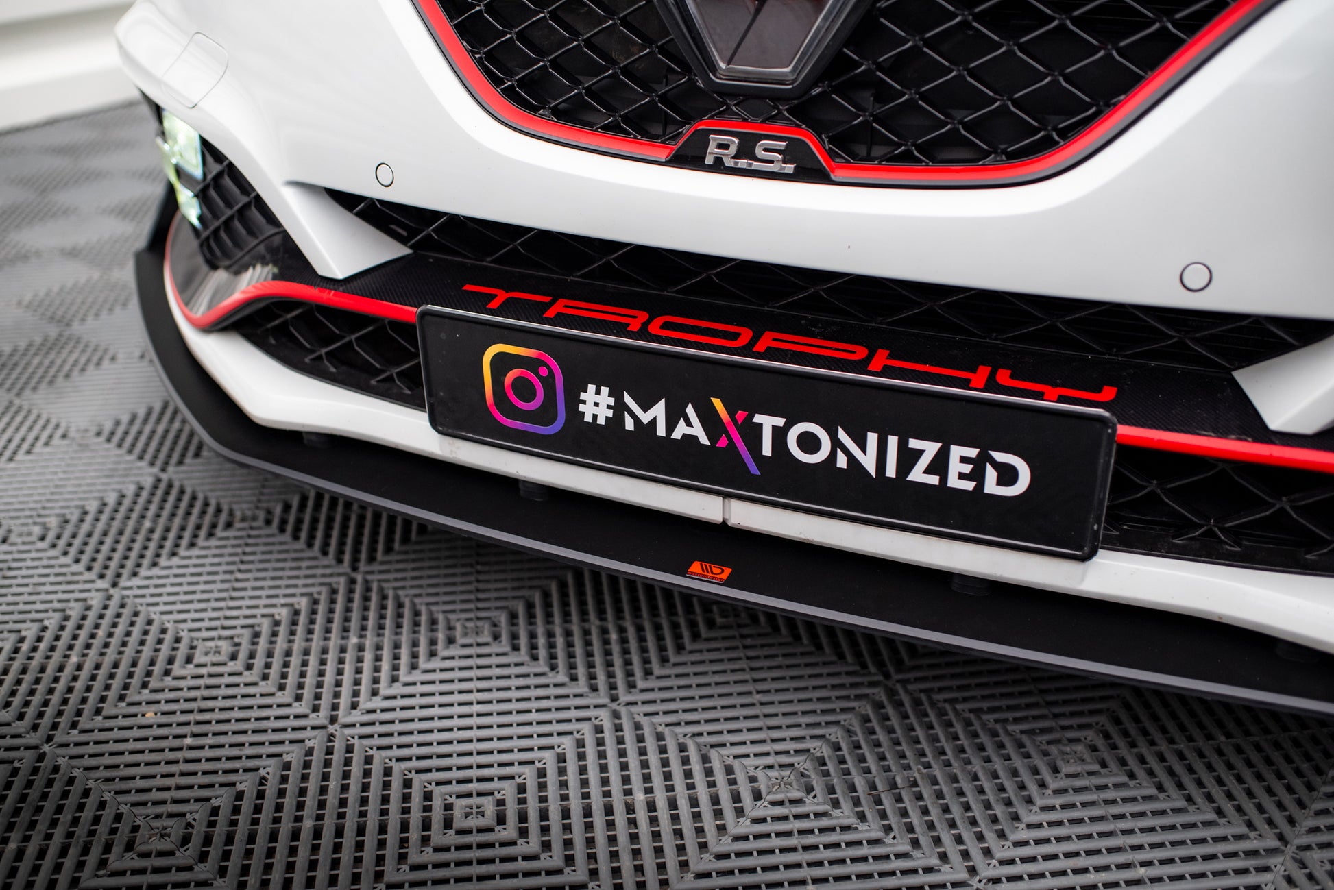 Street Pro Front Splitter Renault Megane RS Mk4