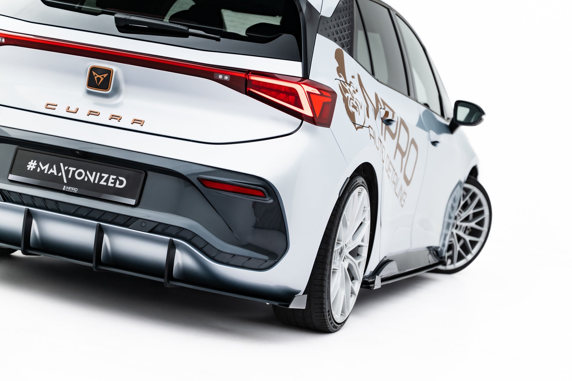 Street Pro Rear Diffuser + Flaps Cupra Born Mk1
