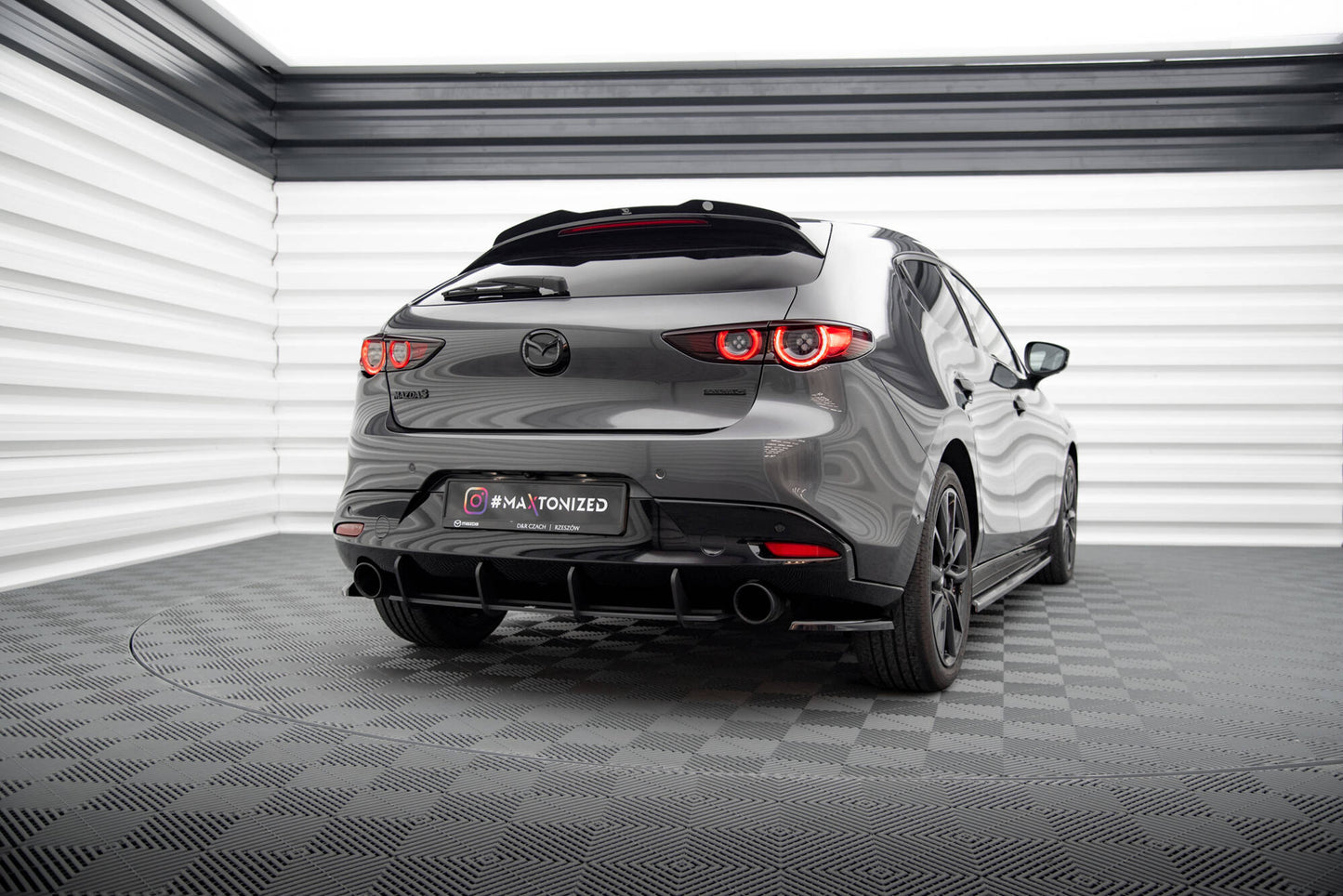 Street Pro Rear Diffuser Mazda 3 Mk4