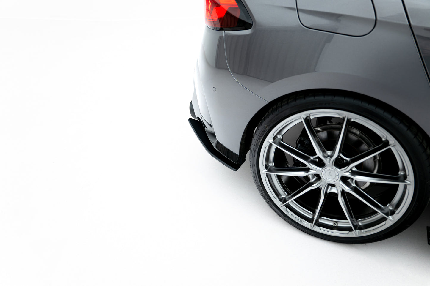 Street Pro Rear Side Splitters V.1 BMW M135i F70
