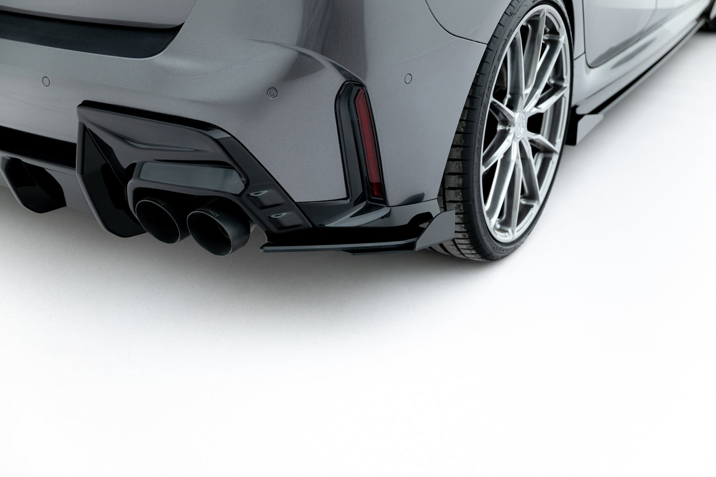 Street Pro Rear Side Splitters V.2 + Flaps BMW M135i F70